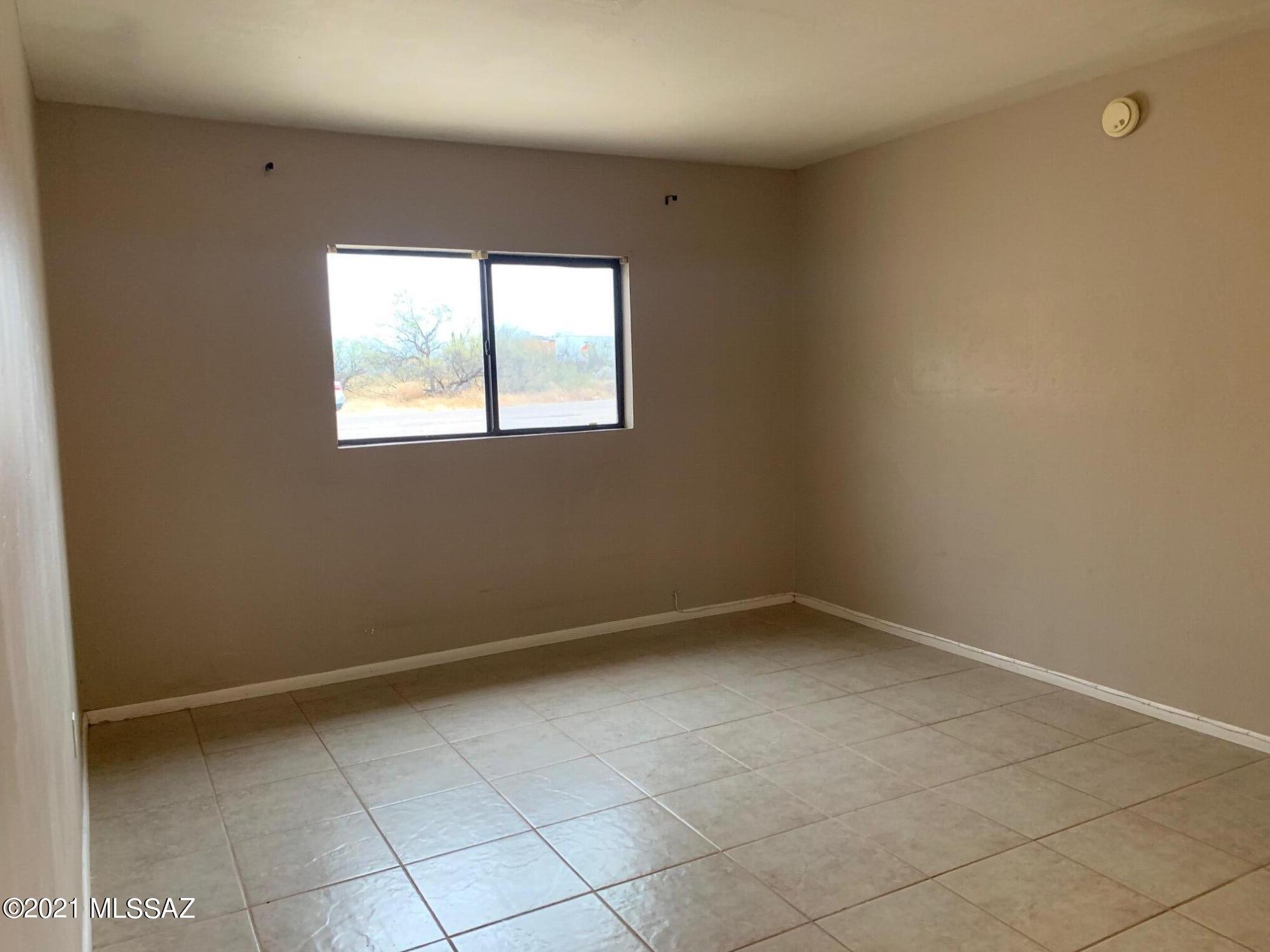 Mescal Lakes - Residential