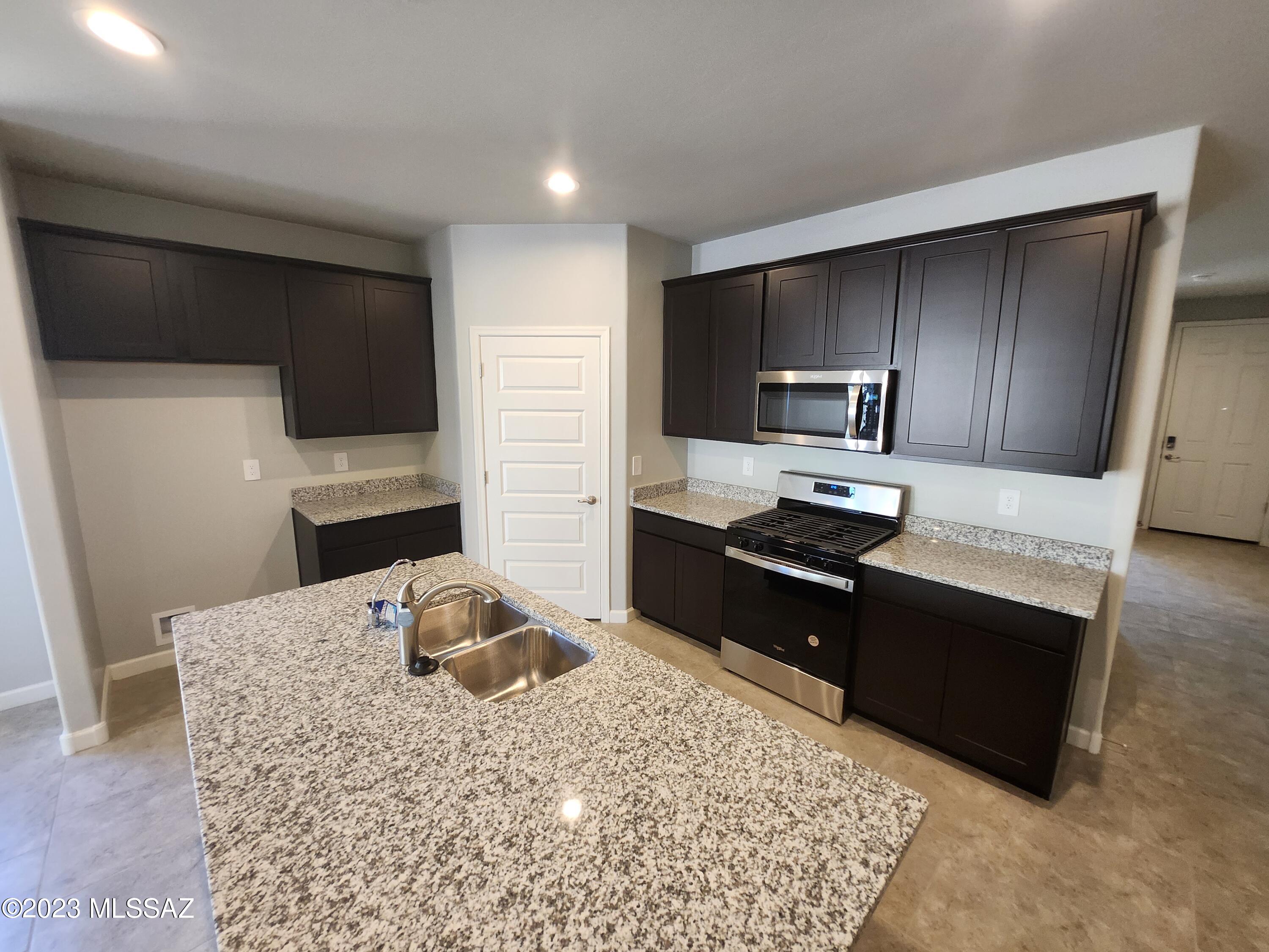 Saguaro Bloom 7A - Residential