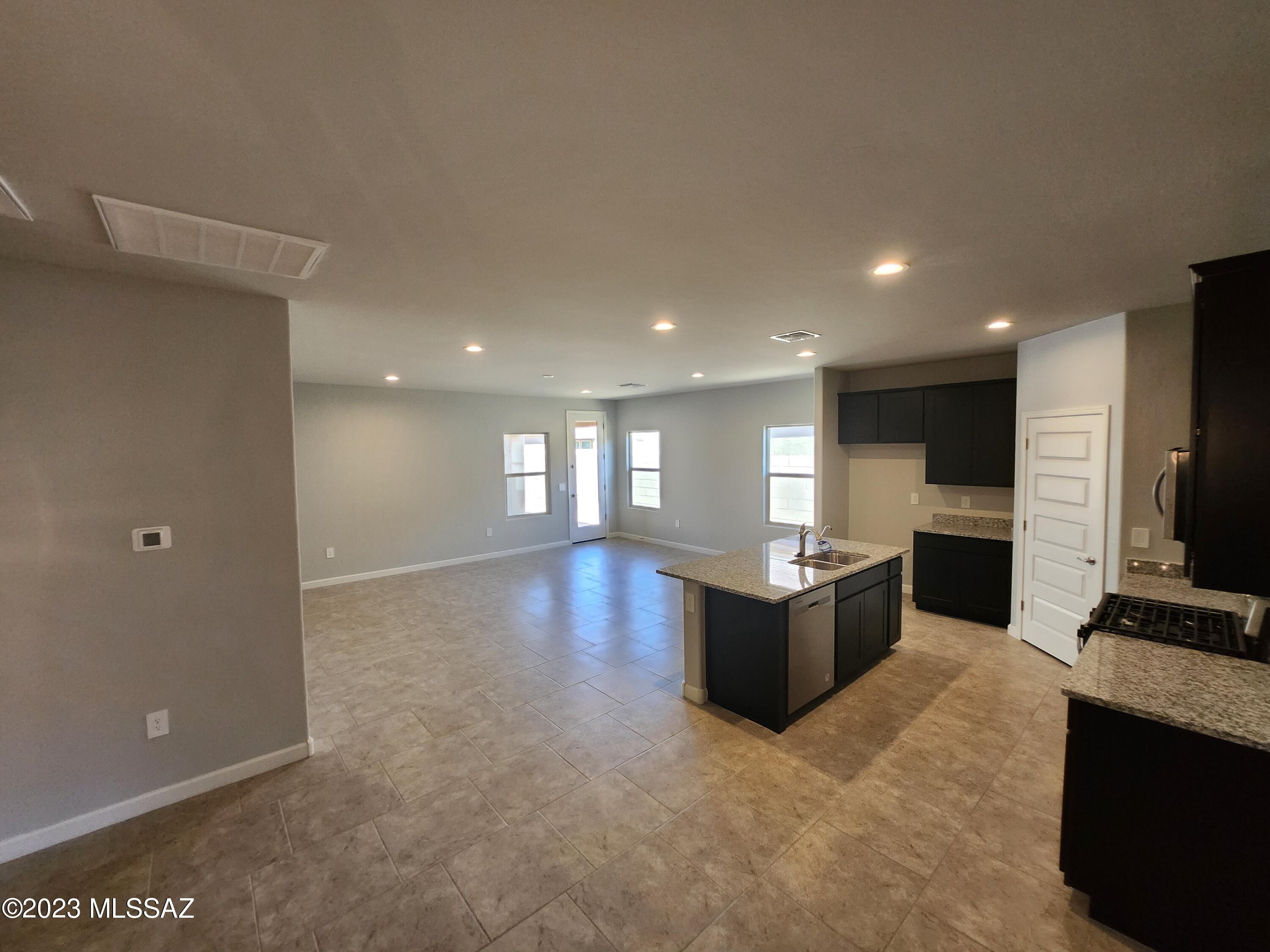 Saguaro Bloom 7A - Residential