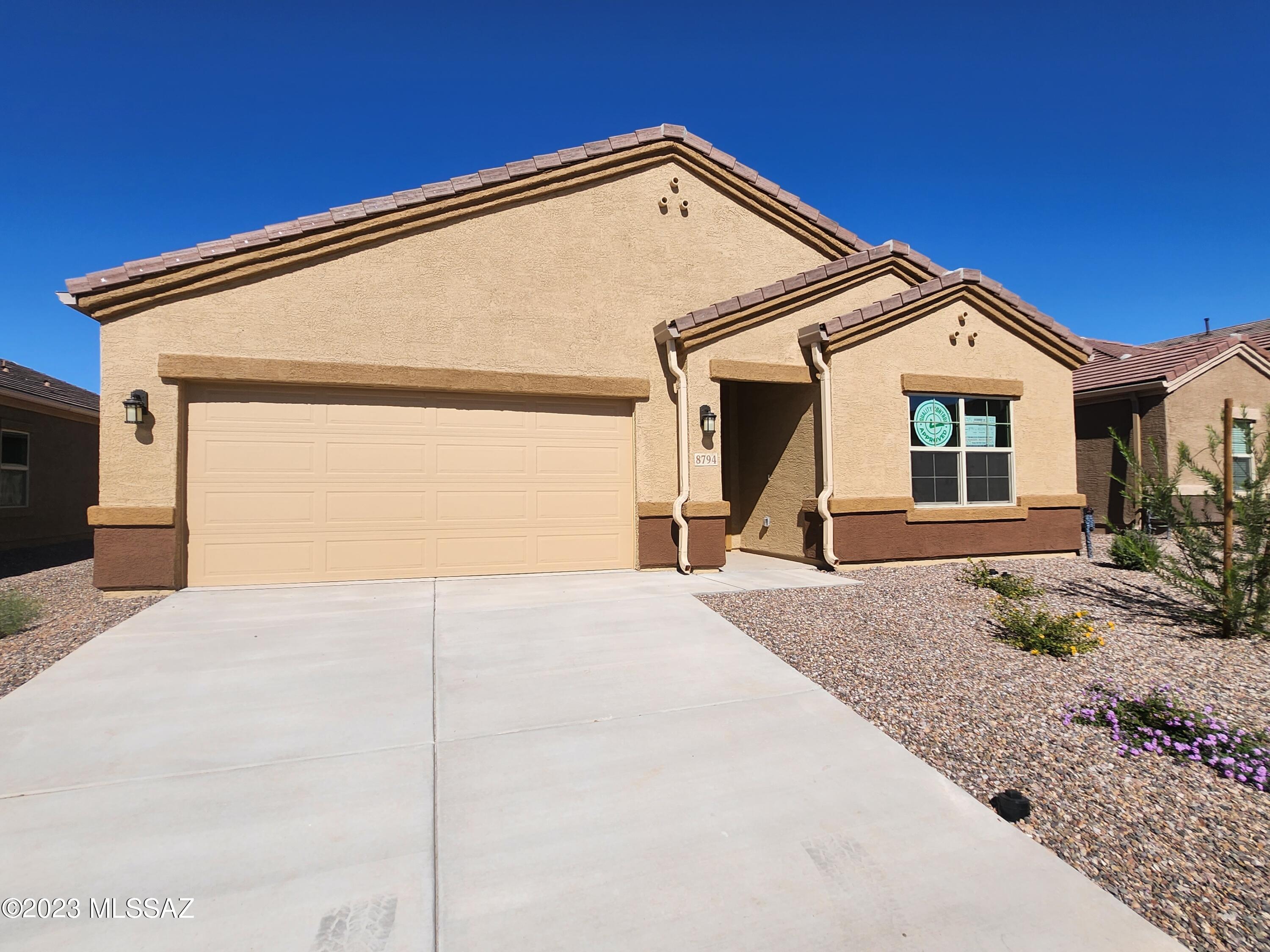 The 1-Story Lakeway model located in the Saguaro Bloom Community offers a 2,027 sqft floorplan with 4 bedrooms, 3 bathrooms and a 2 car garage. Stainless Steel Gas range - Granite Countertops in the Kitchen & Cultured Marble in Bathrooms - Tile floors everywhere but the bedrooms - 42'' Cabinets -  Rinnai® Tankless Water Heater - Saguaro studded cliffs and stunning sunsets abound at this hidden gem of a community.
