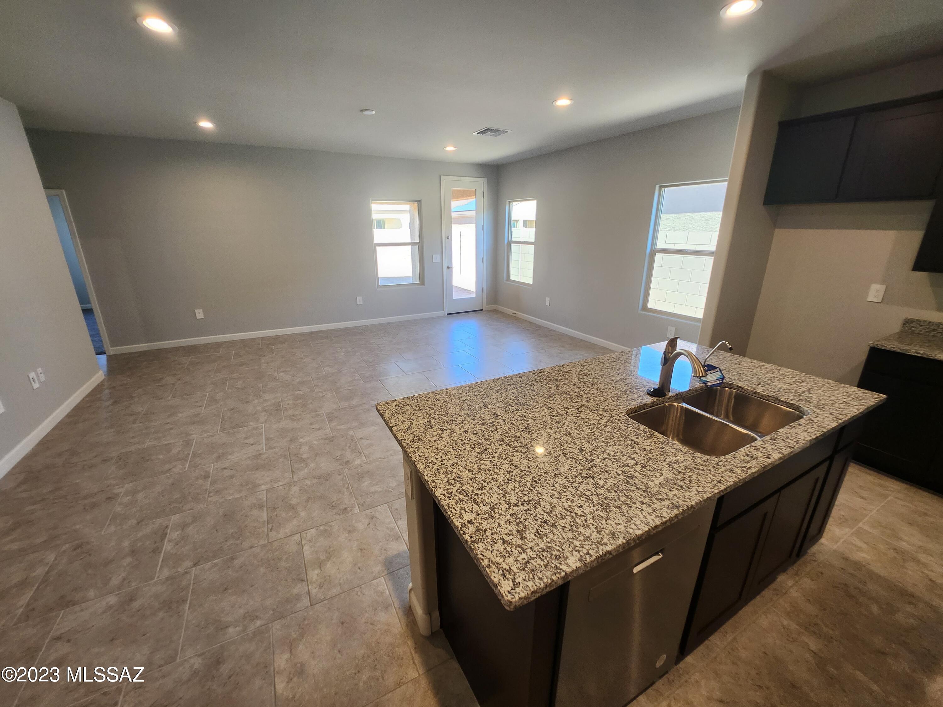 Saguaro Bloom 7A - Residential