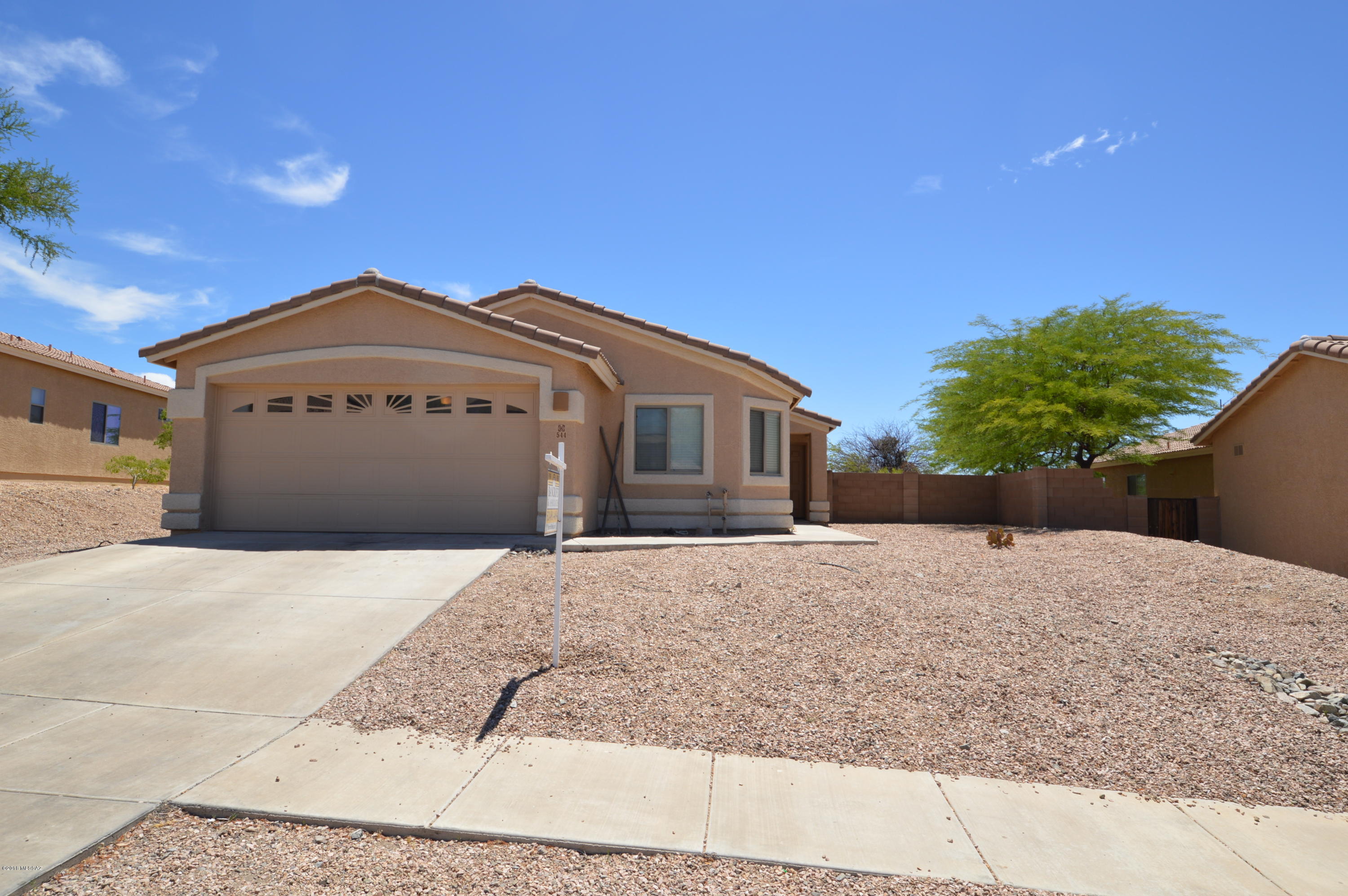 FABULOUS home in the much-desired Vail school district! Opens on to a green belt and no rear neighbors, great neighborhood. Large rooms and spacious common areas ensure plenty of room for everyone! Don't miss your chance to fall in love with this wonderful home! SCHEDULE YOUR APPOINTMENT TODAY!