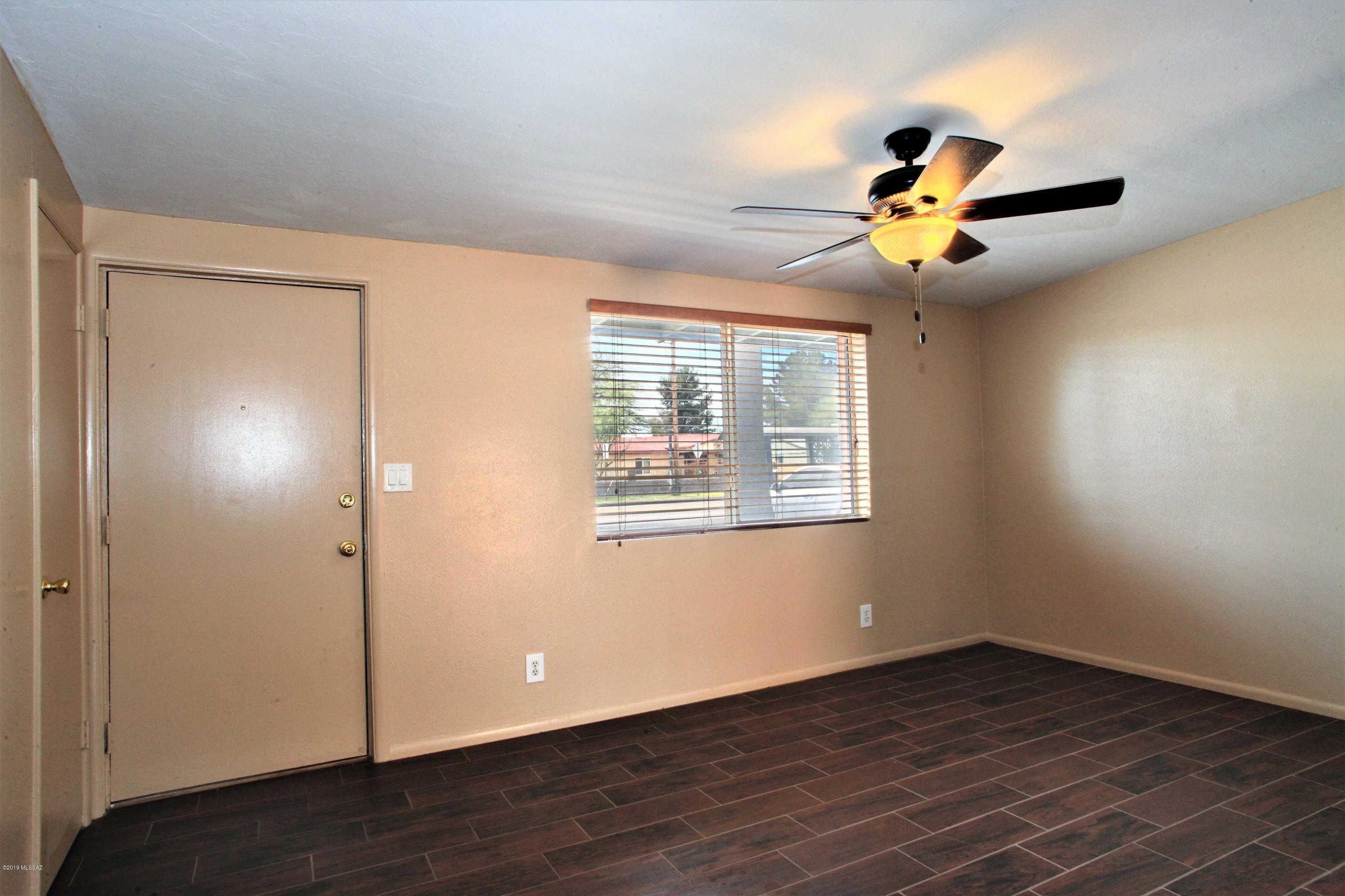 Columbus Park Condominiums (1-60) - Residential