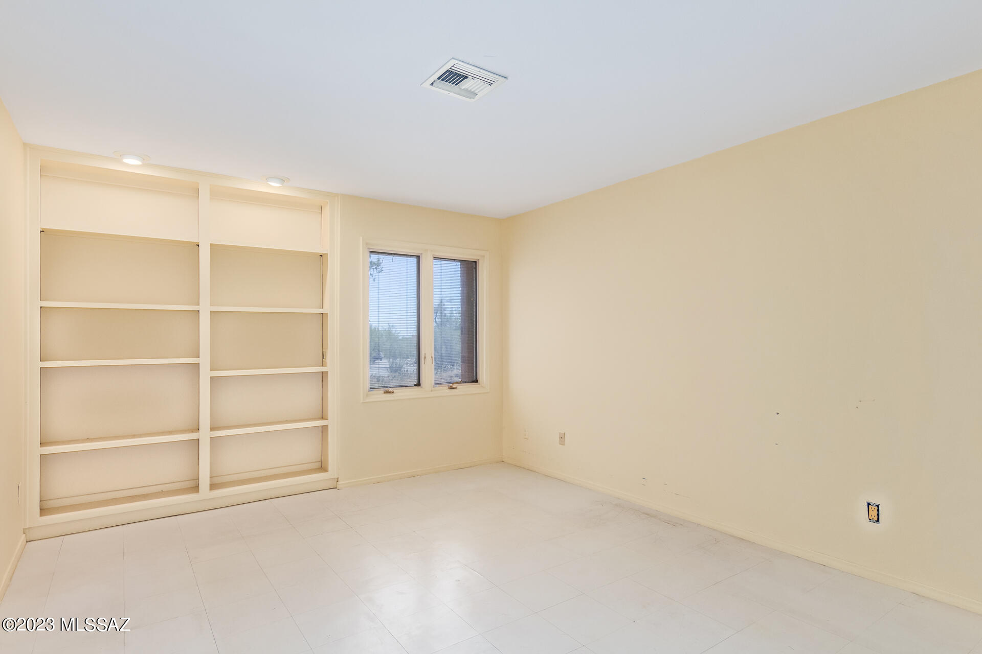 Orange Grove Hills (1-33) - Residential