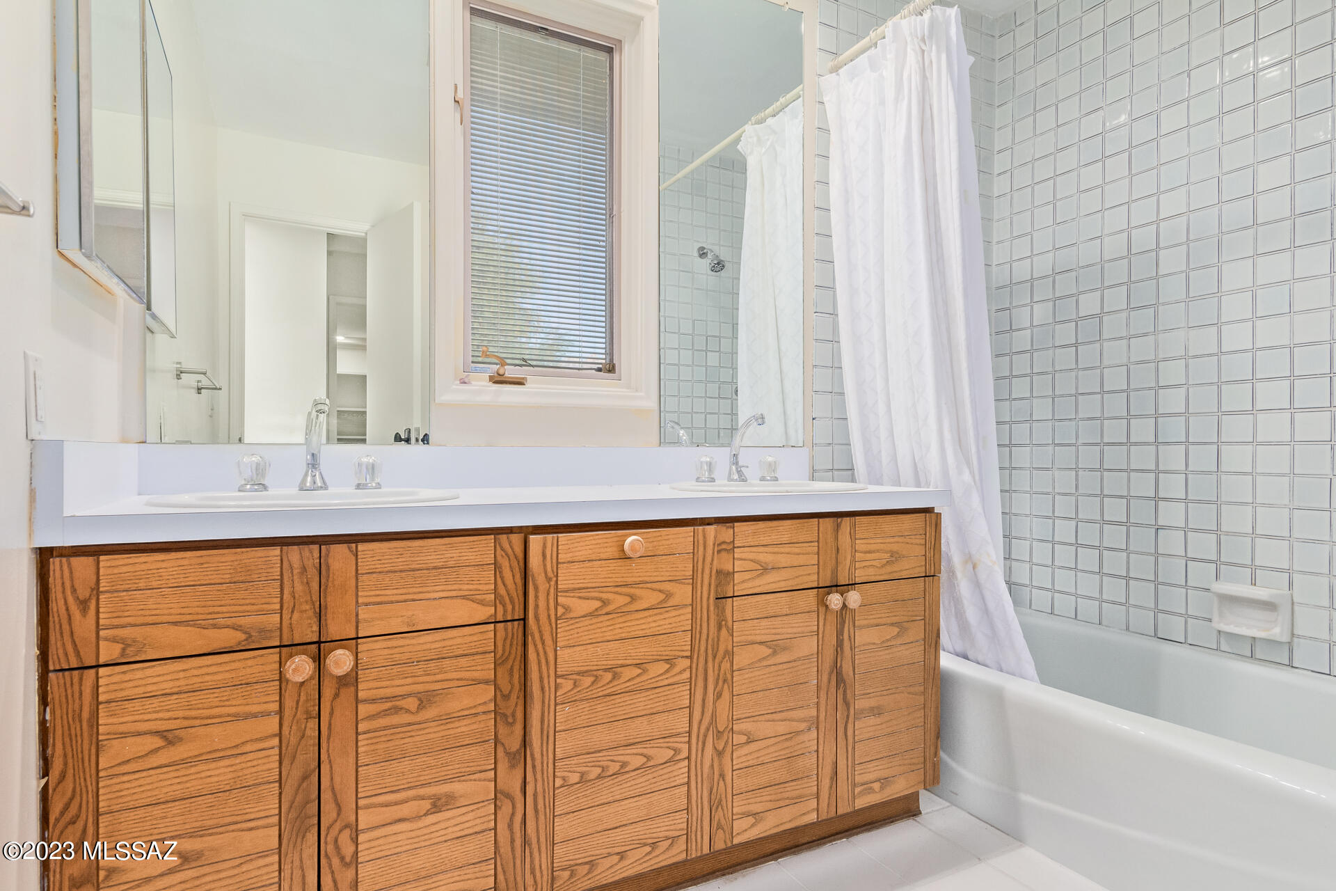 Orange Grove Hills (1-33) - Residential