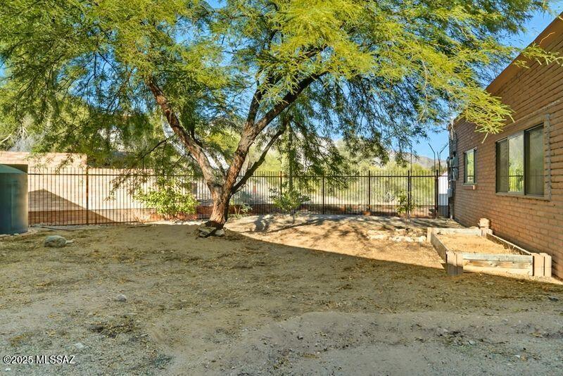 Catalina Foothills Estates NO. 5 - Residential