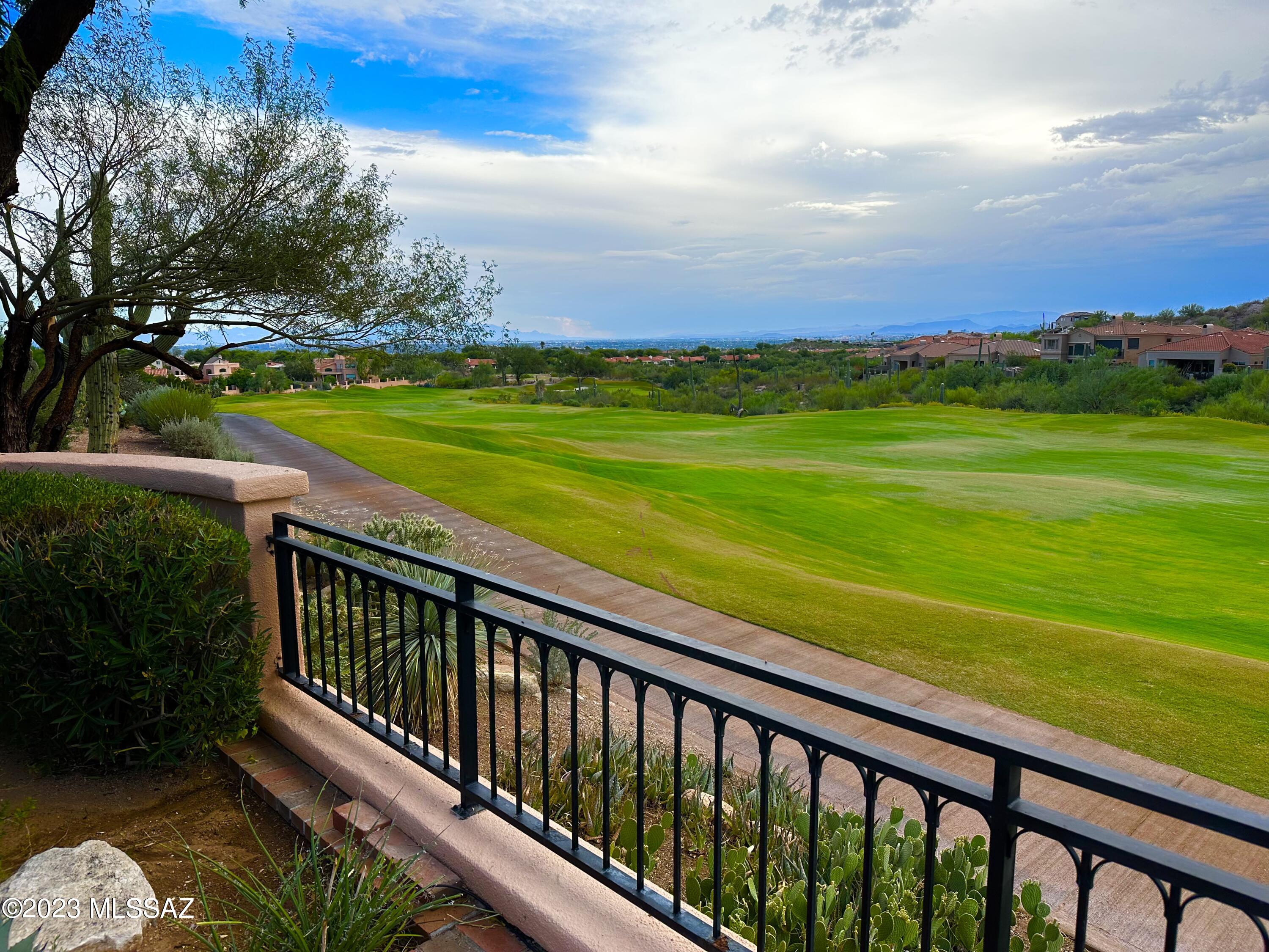Paloma Del Sol (1-50) - Residential