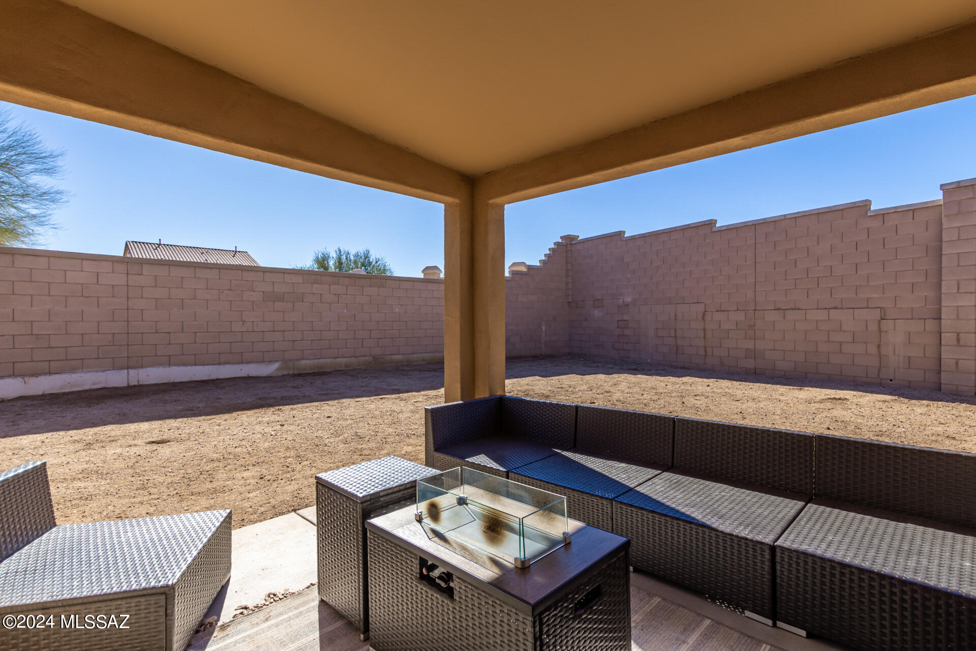 Entrada Del Rio - Residential