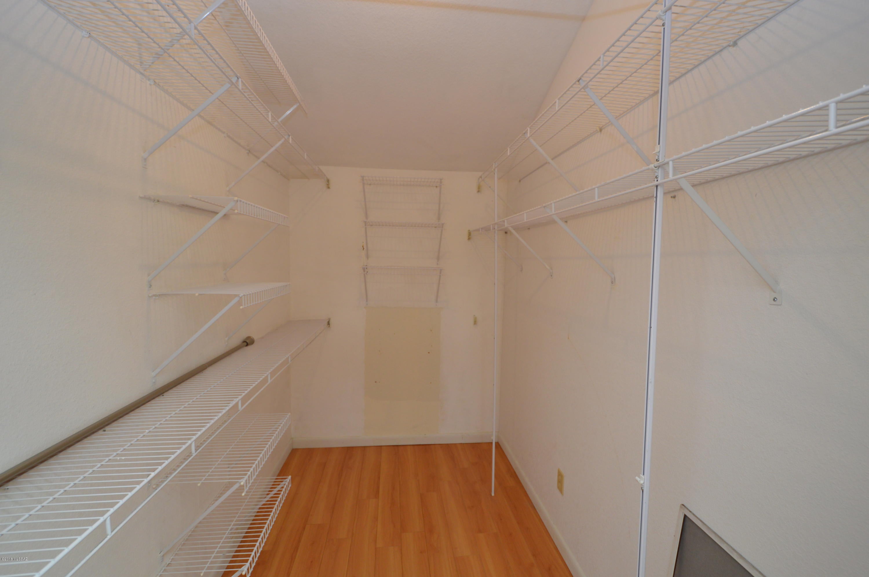 Orchard River (1-138) - Residential Lease