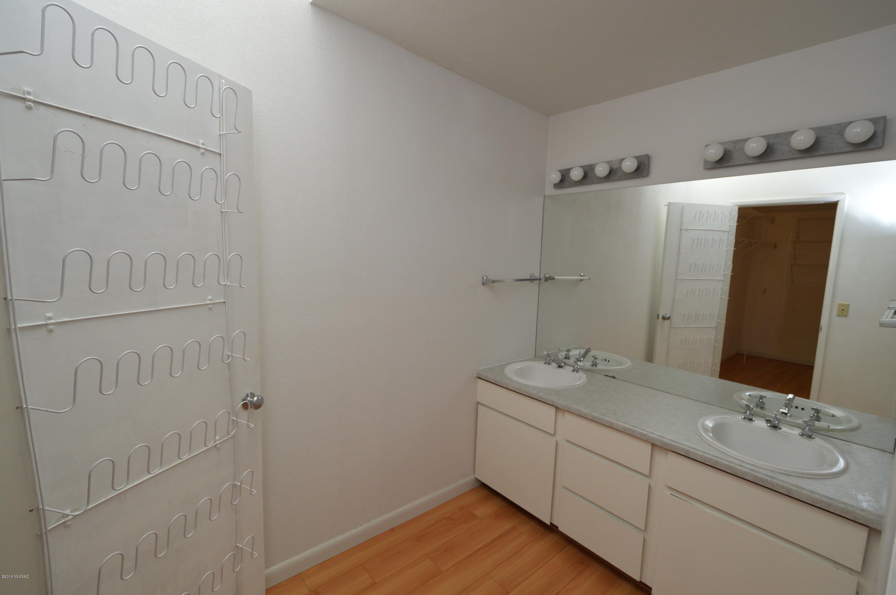 Orchard River (1-138) - Residential Lease