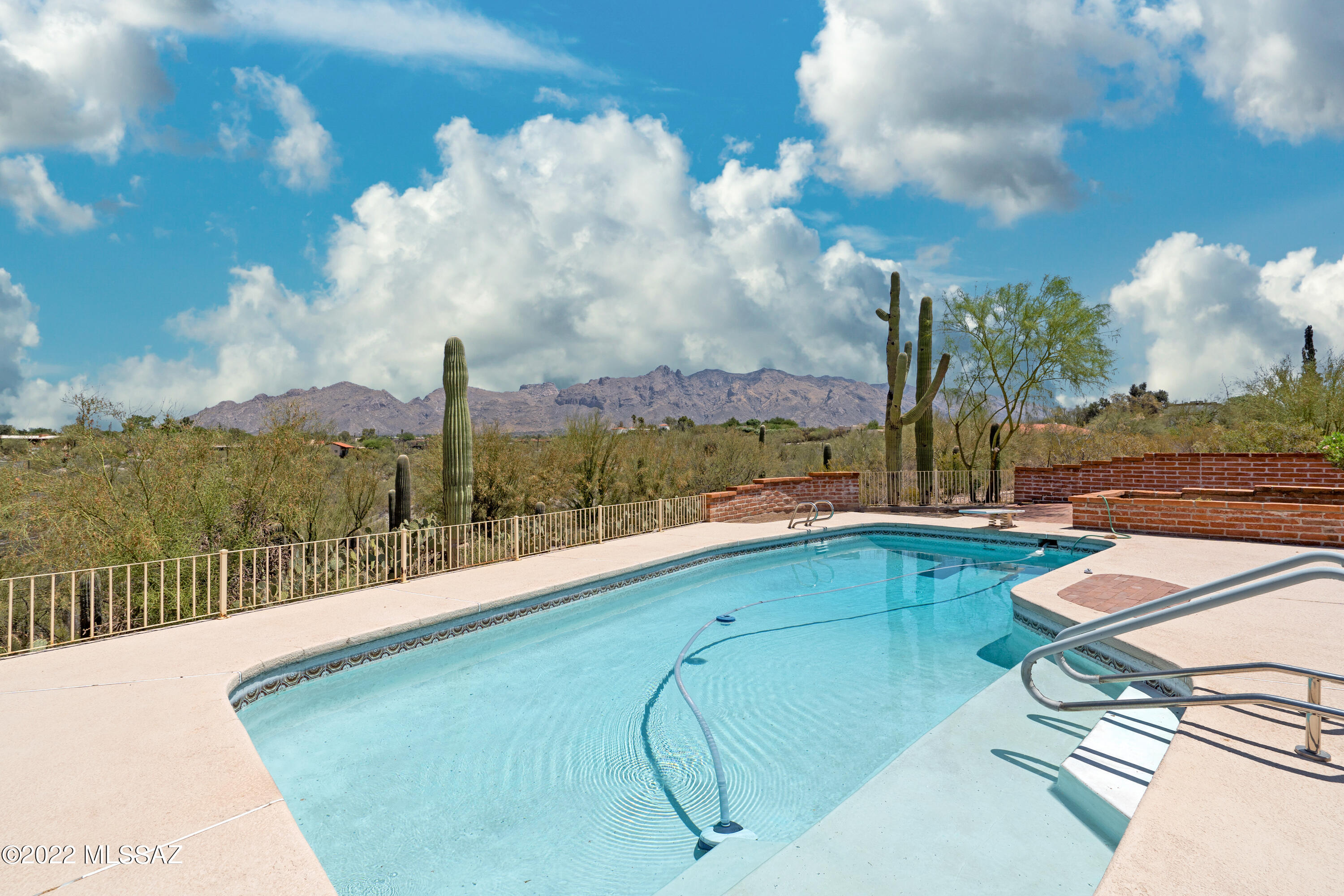 Catalina Foothills Estates NO. 7 (44-120) - Residential