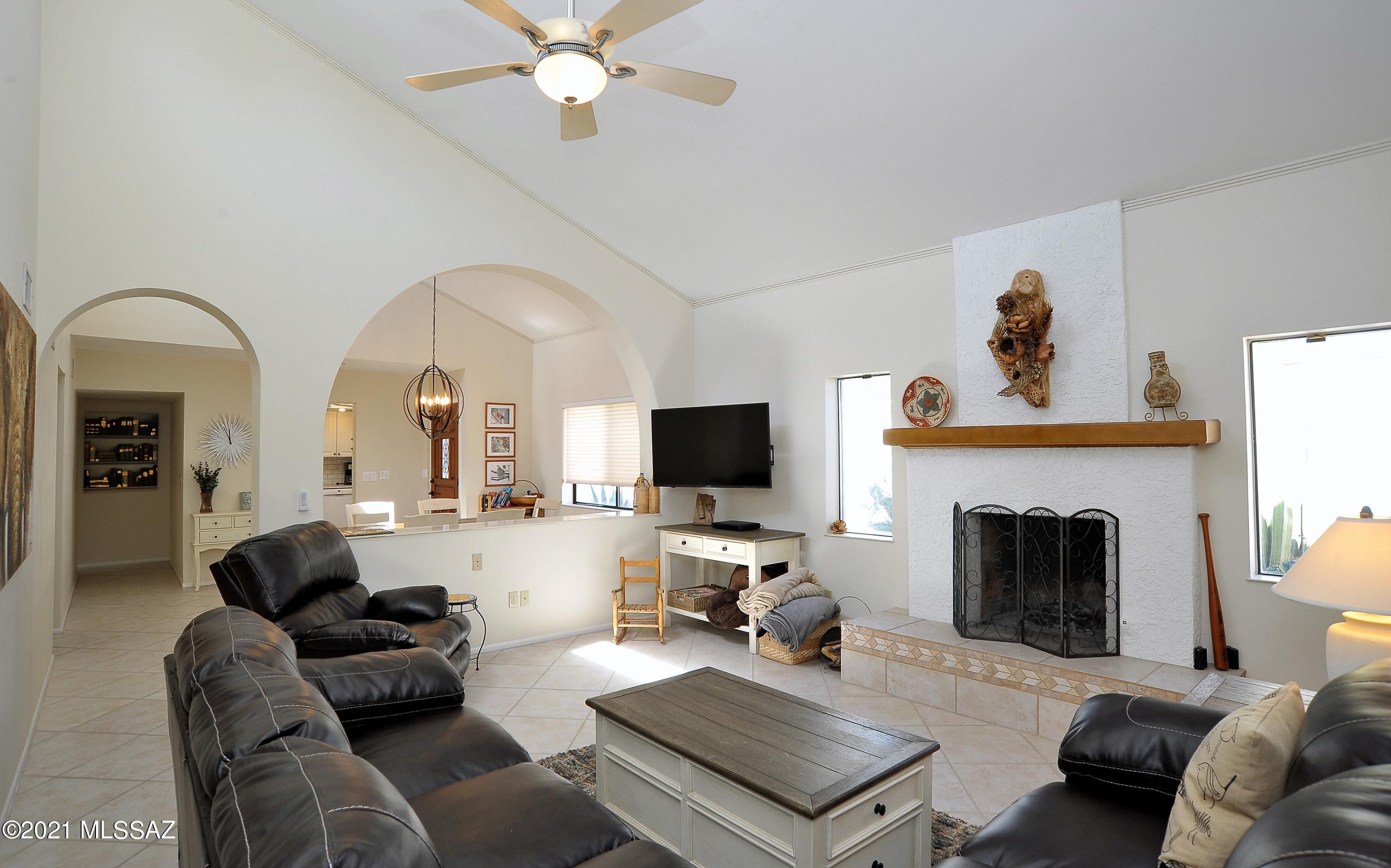 Tanque Verde Est Townhouses - Residential
