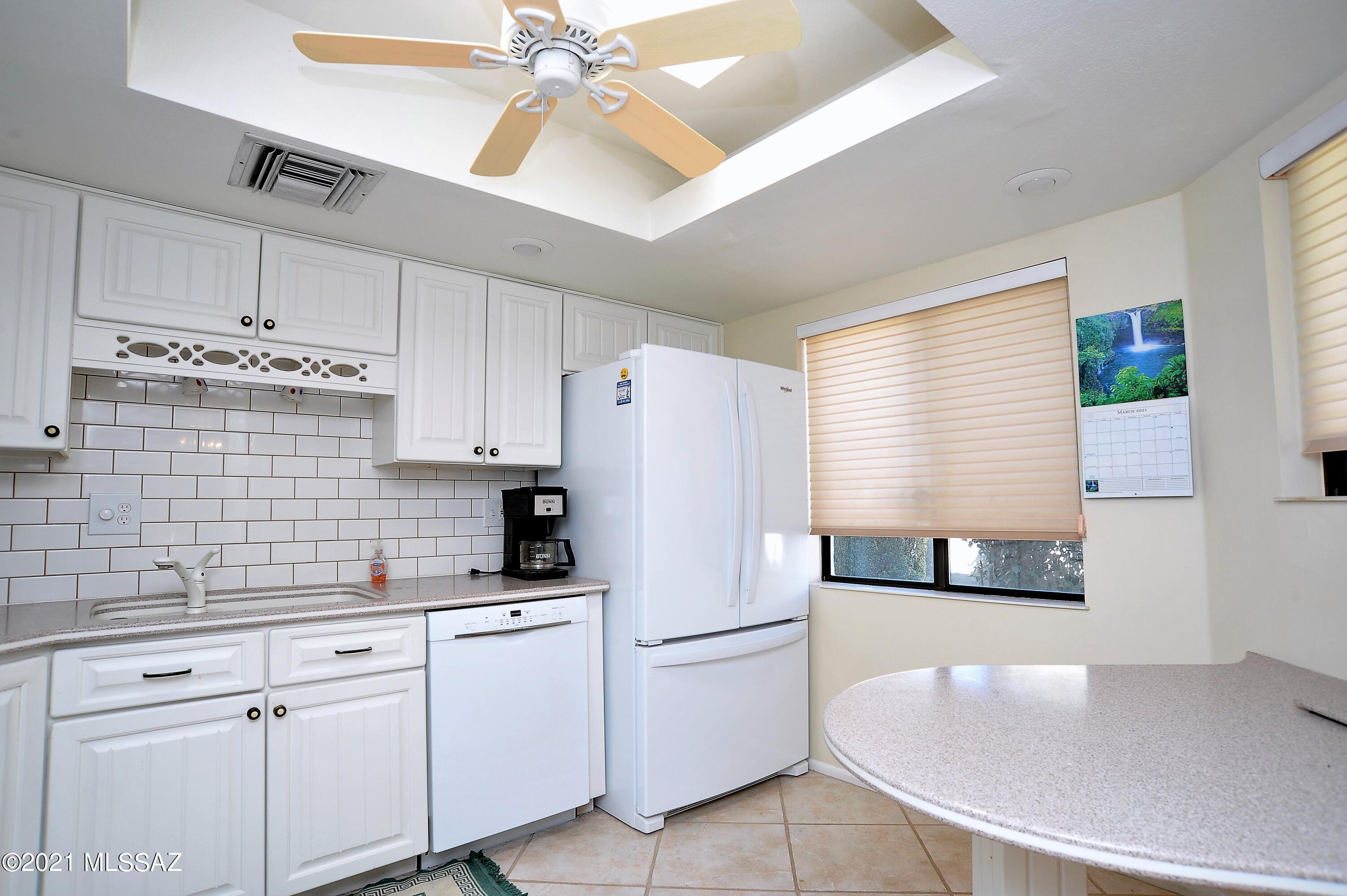 Tanque Verde Est Townhouses - Residential