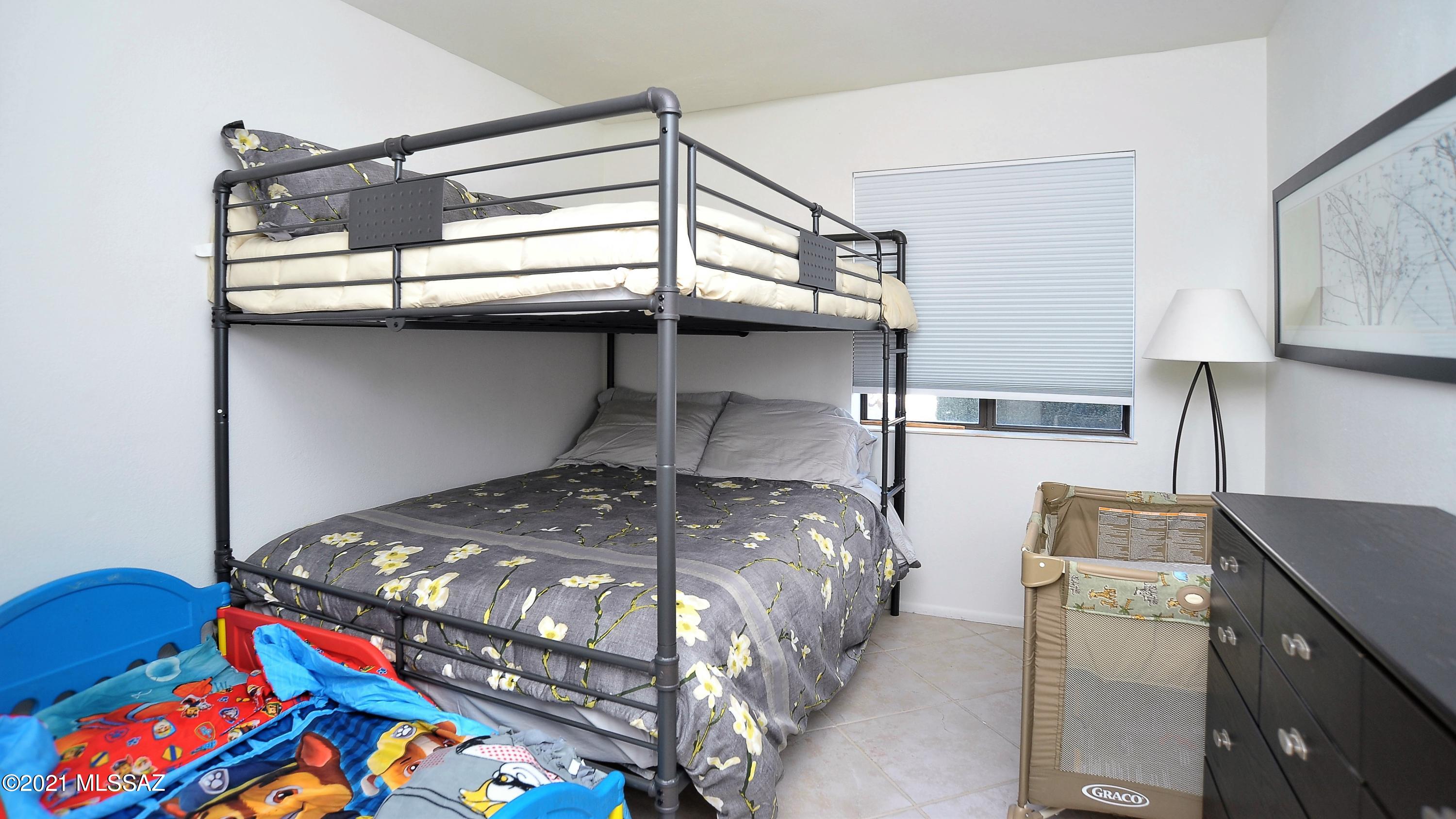 Tanque Verde Est Townhouses - Residential