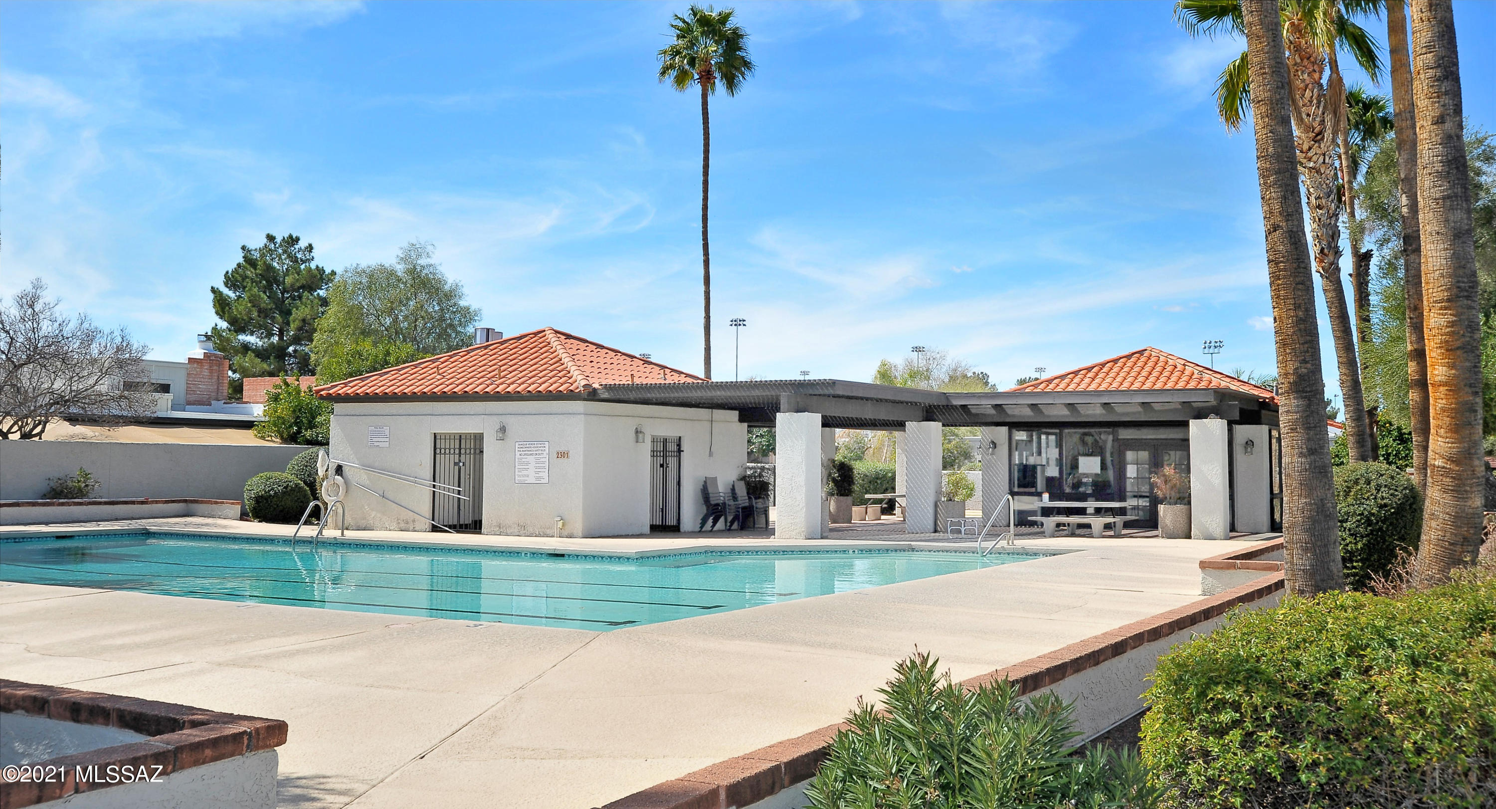 Tanque Verde Est Townhouses - Residential