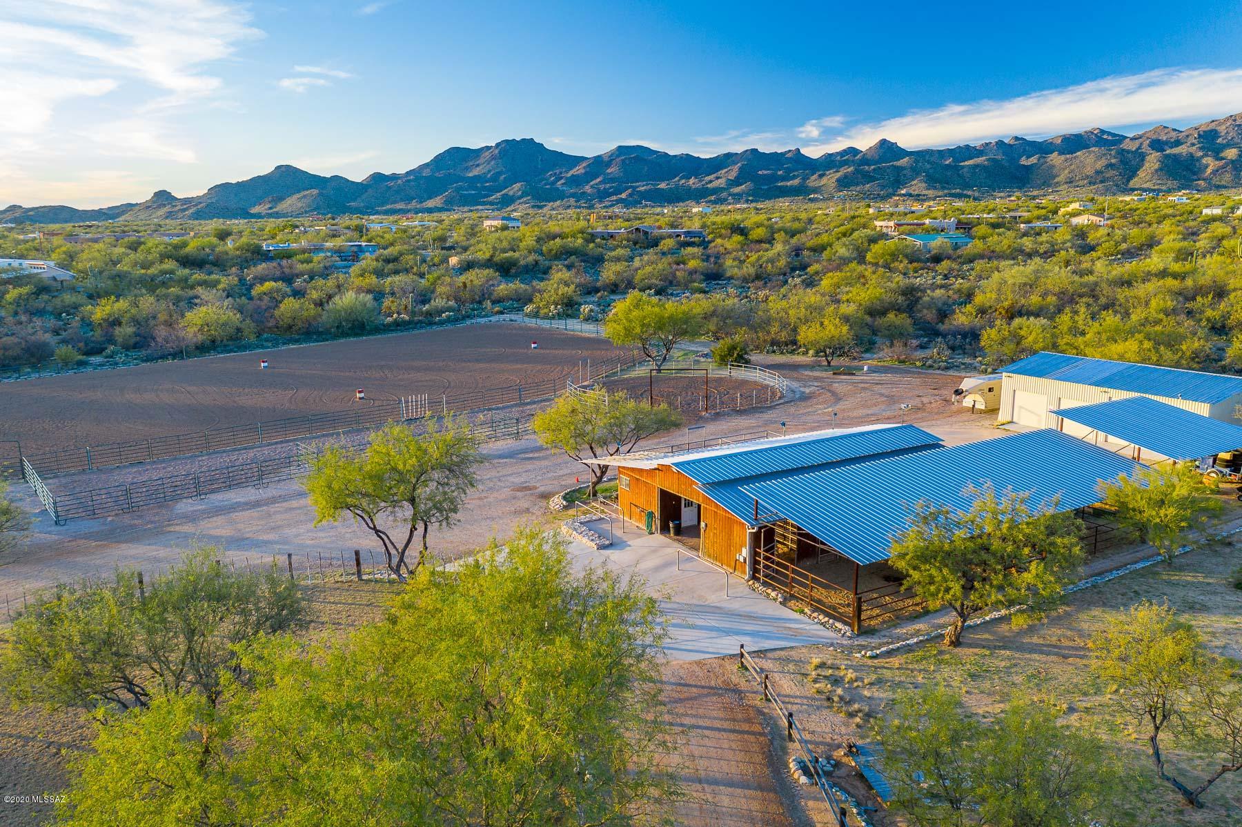 La Cholla Airpark - Residential