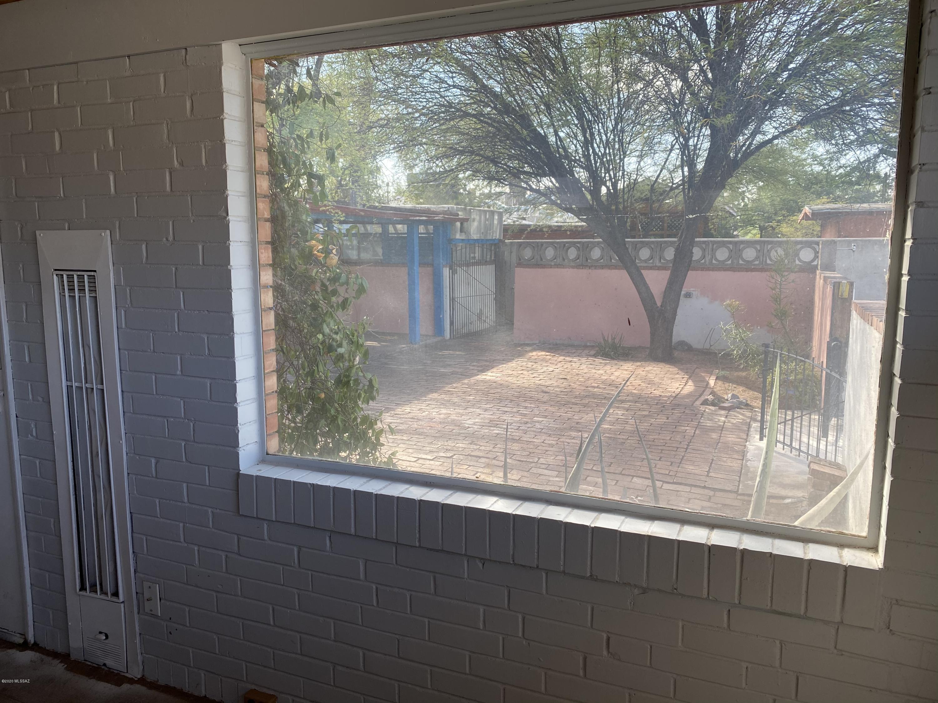 Loretta Heights - Residential