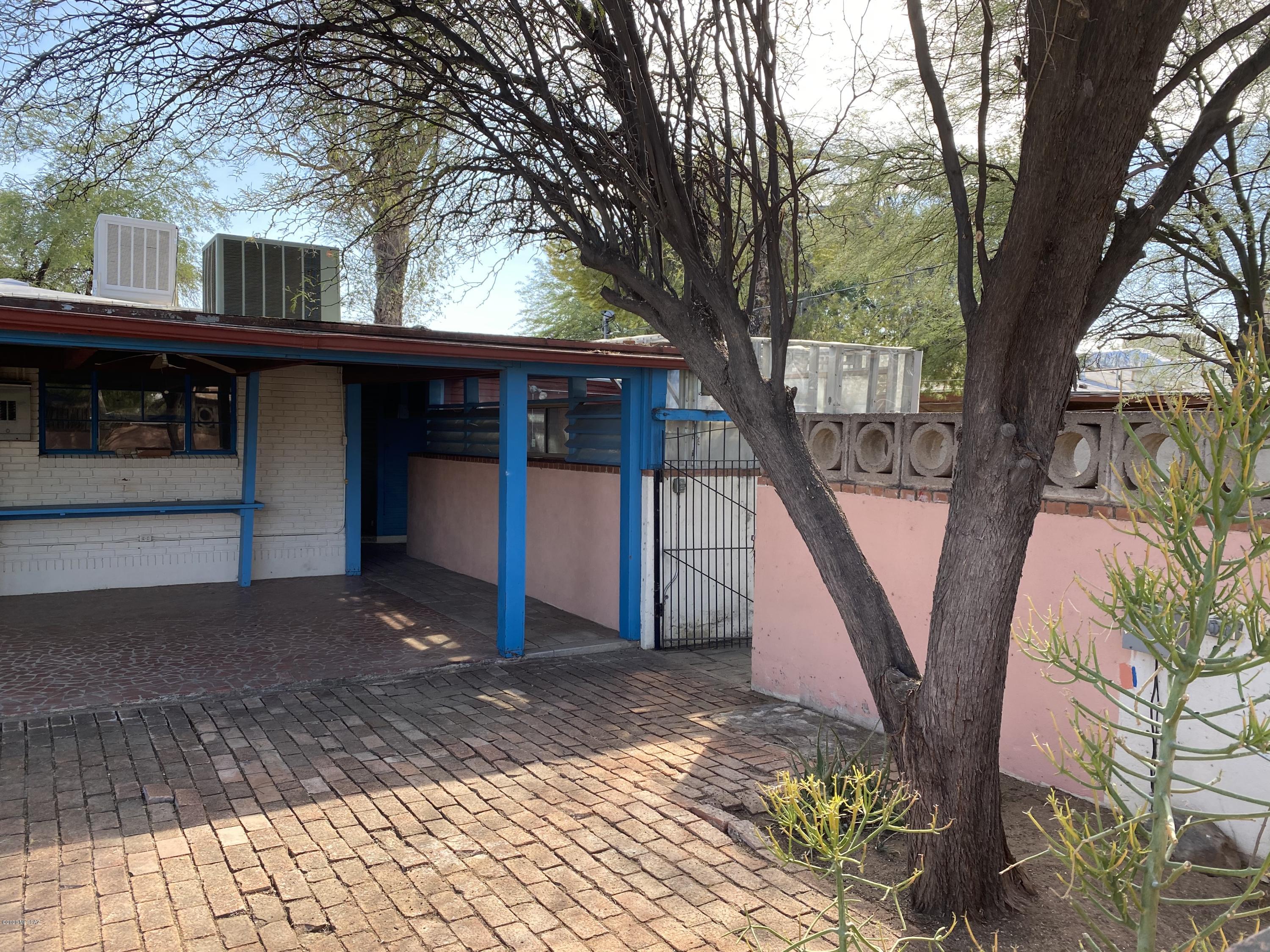 Loretta Heights - Residential