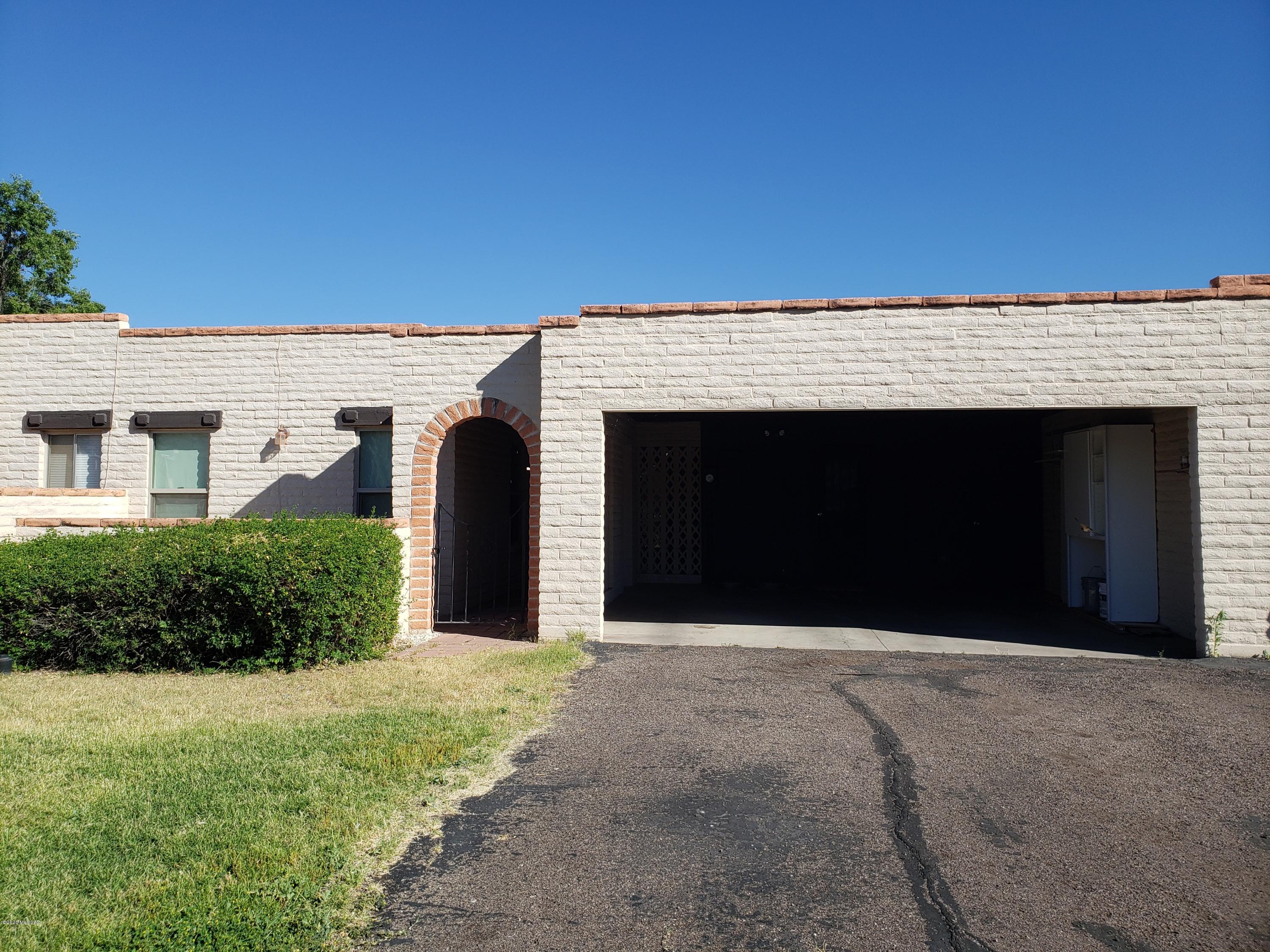 Casas De Pueblo - Residential Lease