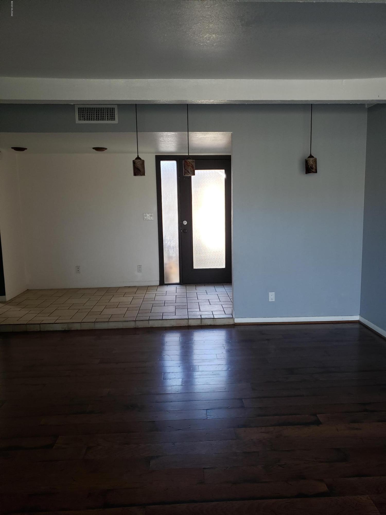 Casas De Pueblo - Residential Lease