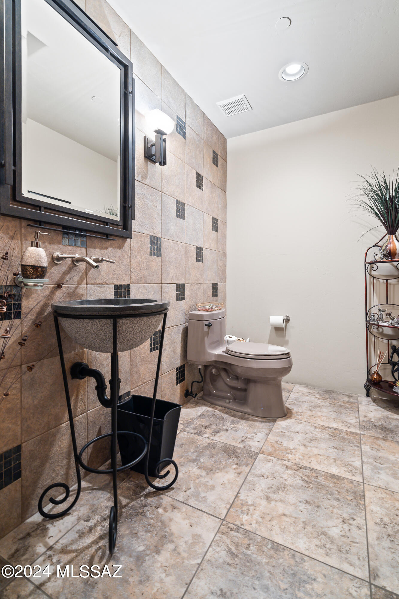Canada Hills Estates (131-133) - Residential