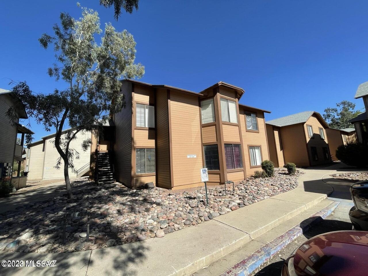 Village At Midvale Park Amend, (165-260) - Residential Lease