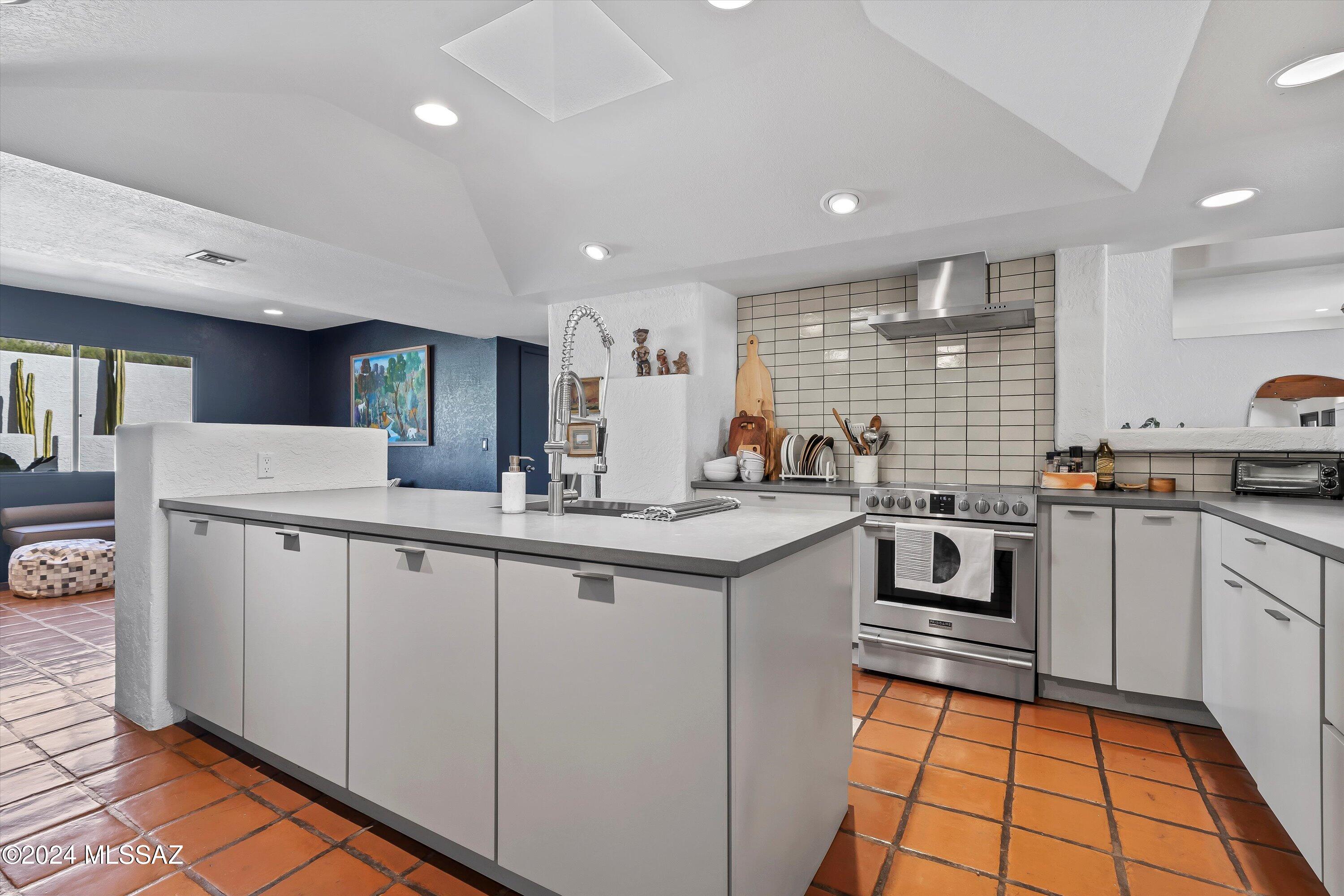 Toma Property (1-6) - Residential