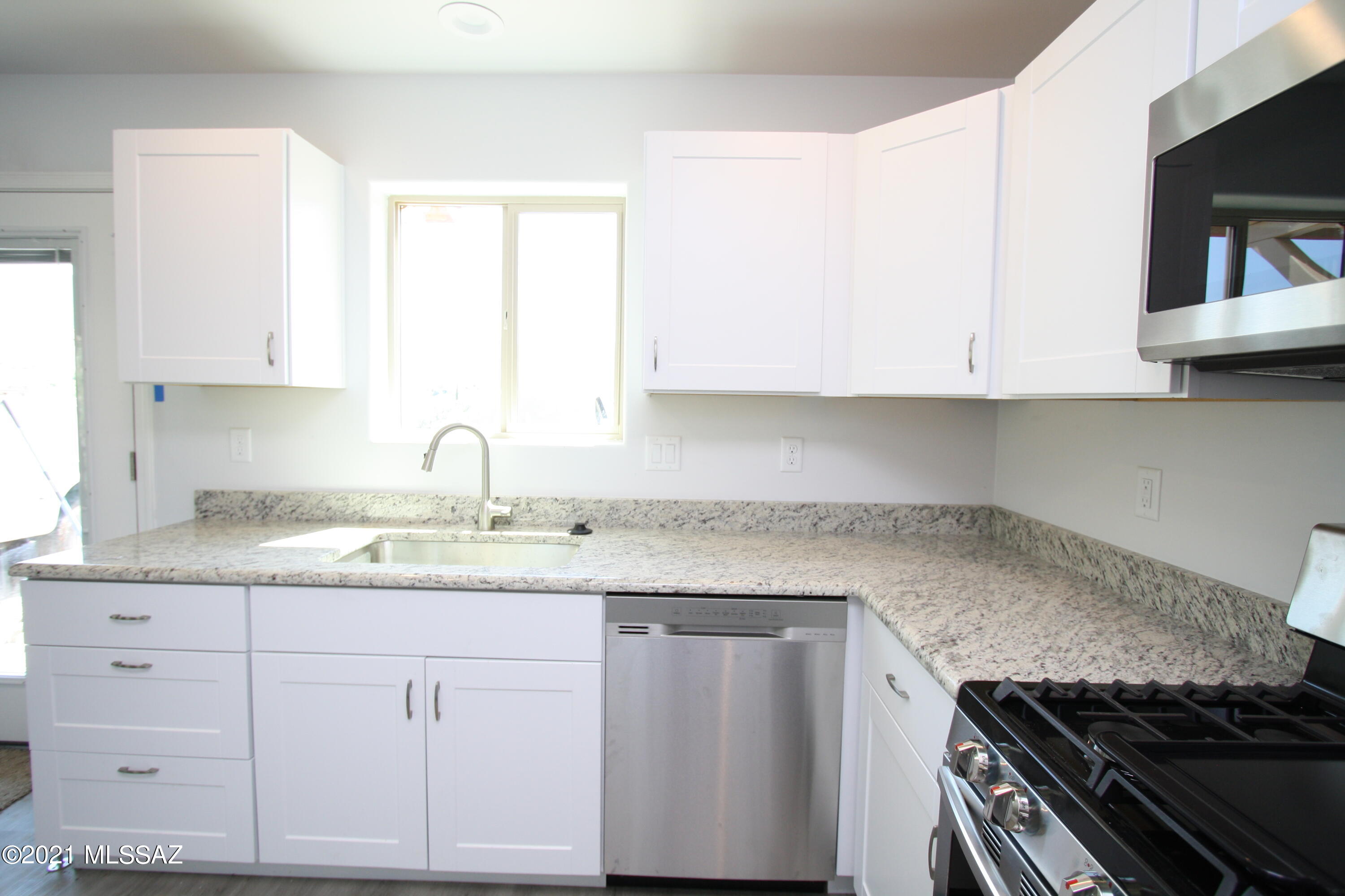 Unsubdivided - Residential Lease