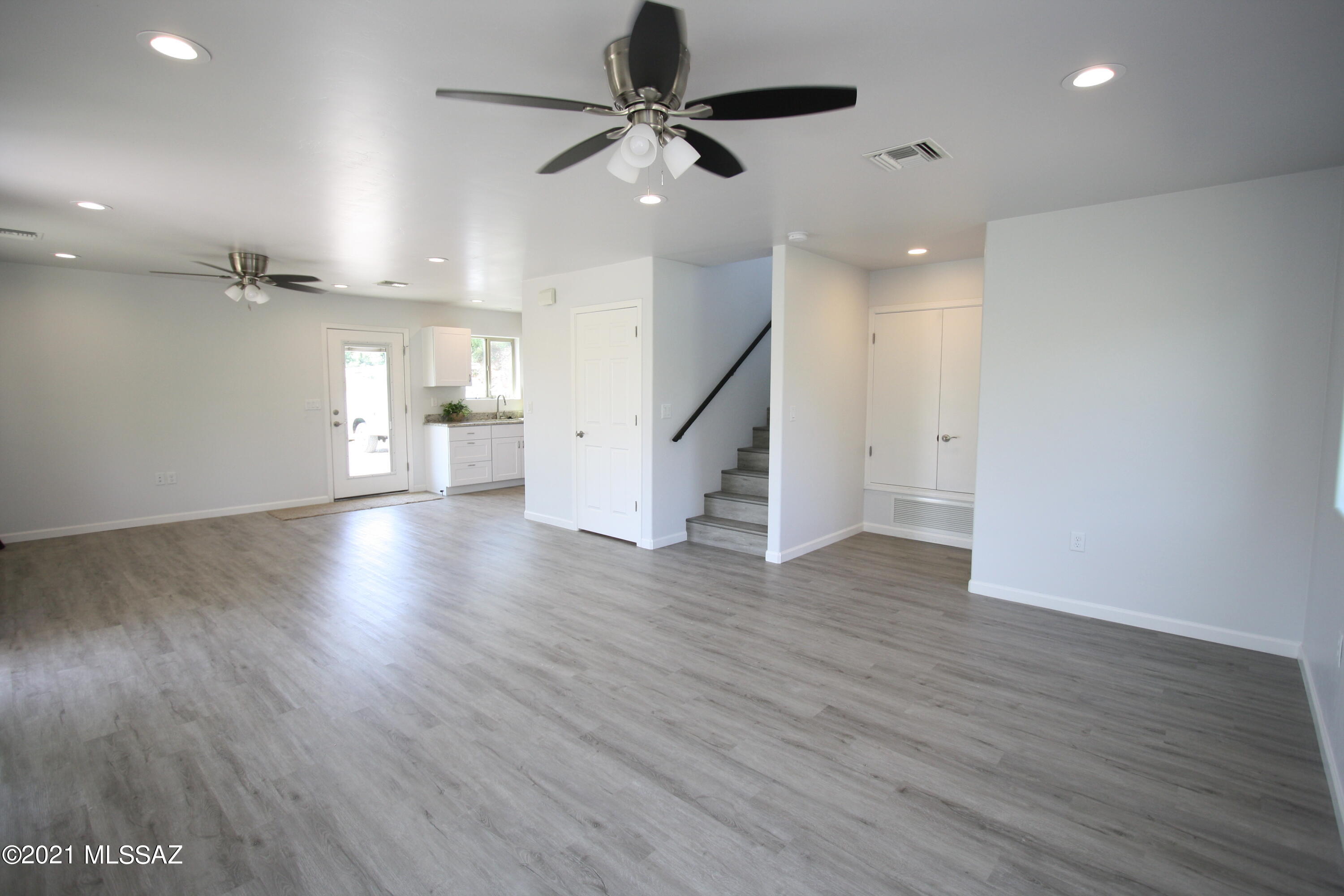 Unsubdivided - Residential Lease