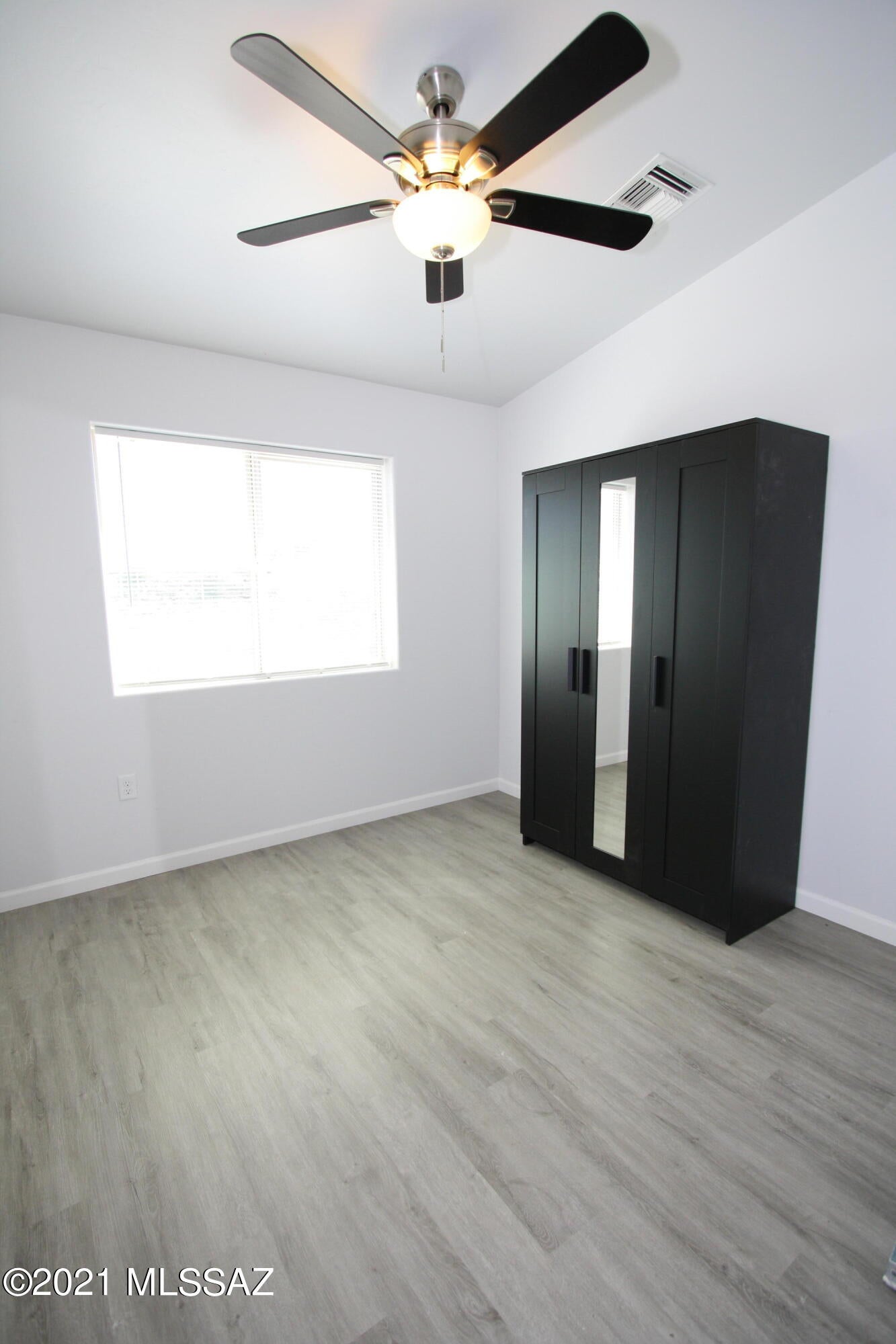 Unsubdivided - Residential Lease