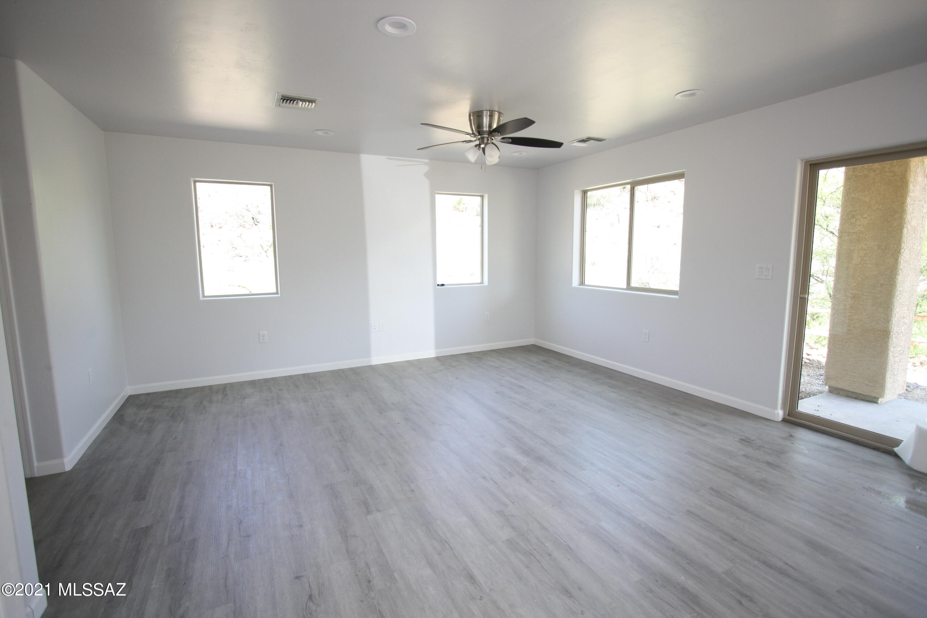 Unsubdivided - Residential Lease