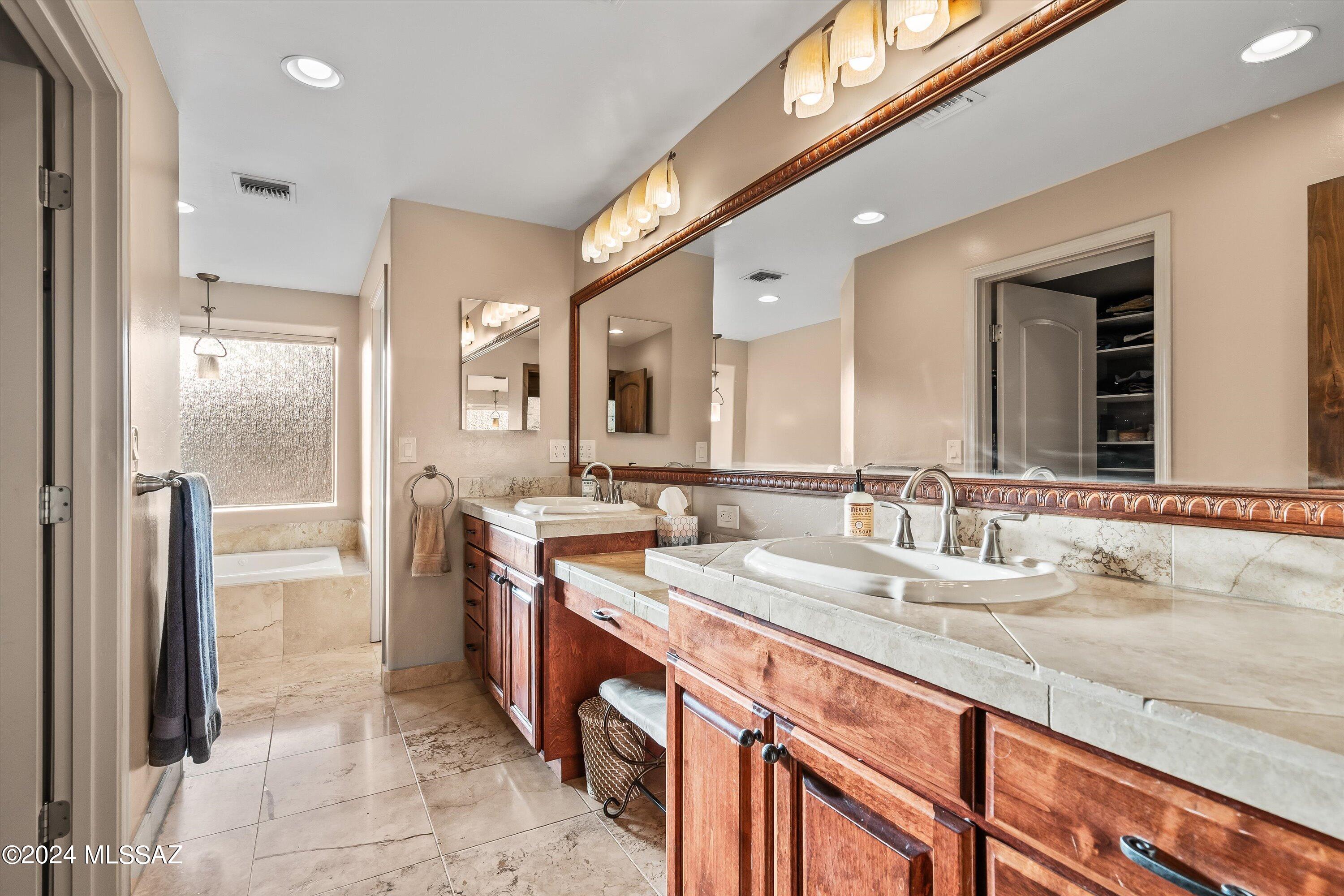 Oro Valley Estates - Residential