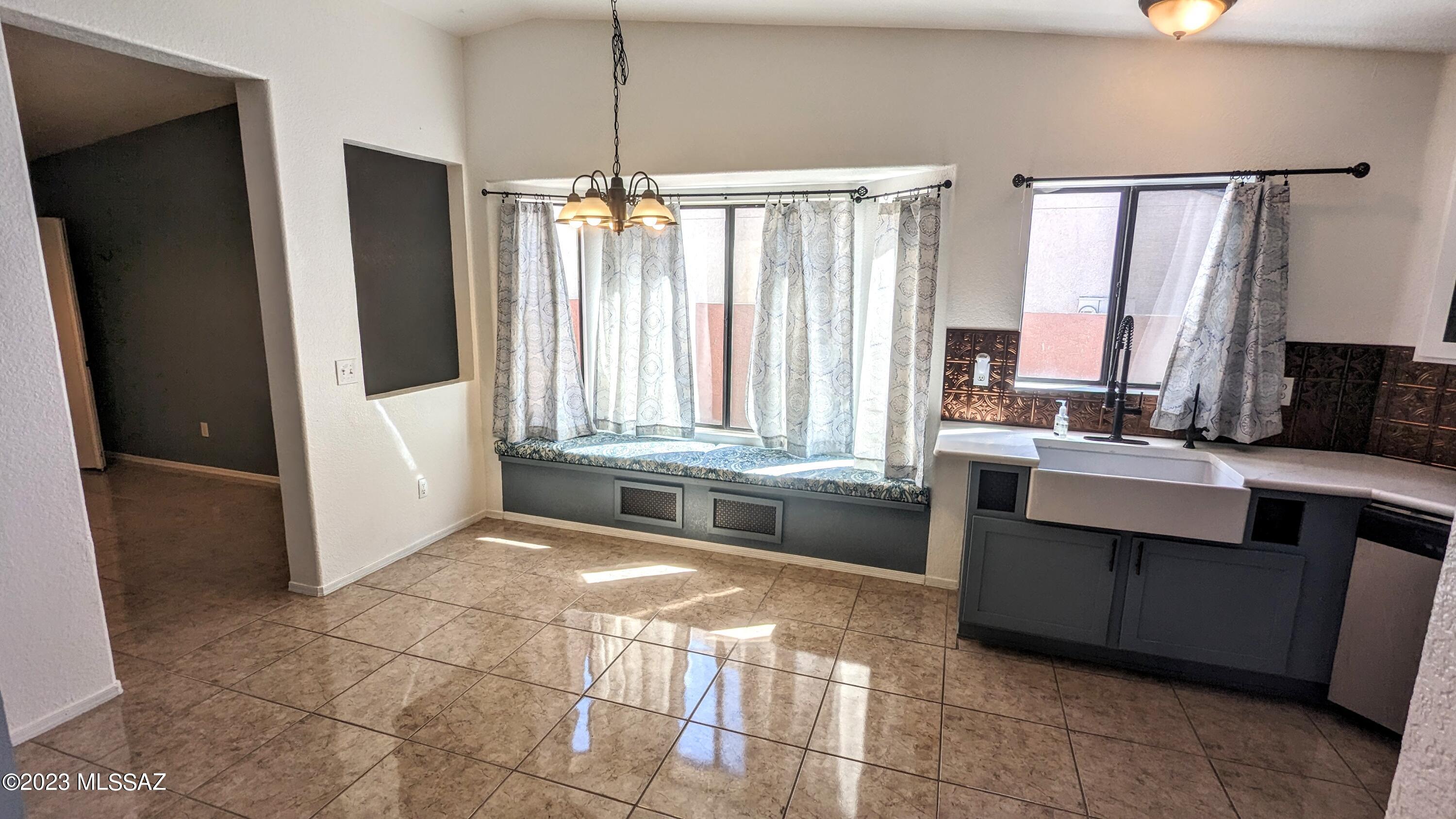 Oakmore At Midvale (1-65) - Residential
