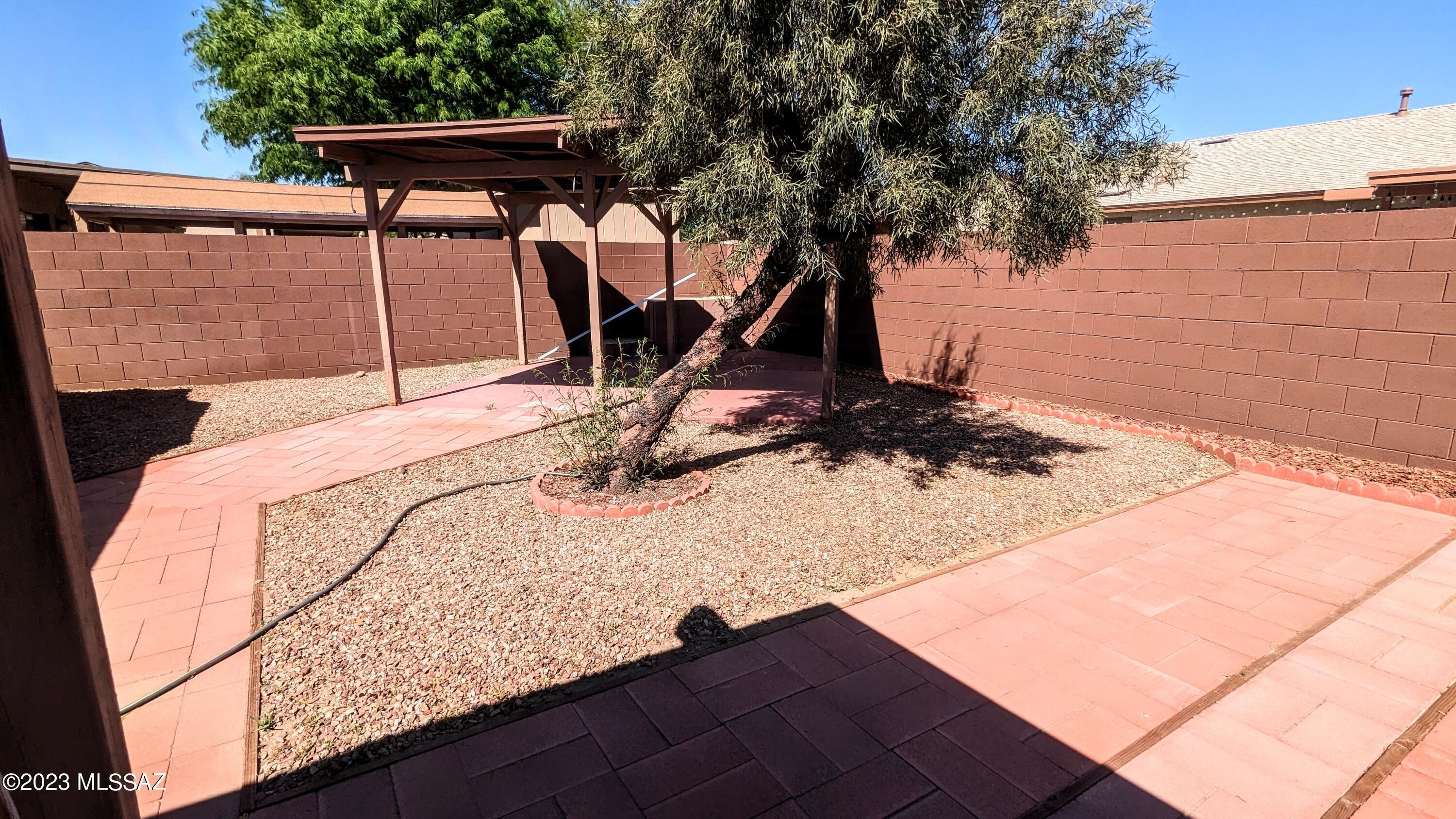 Oakmore At Midvale (1-65) - Residential