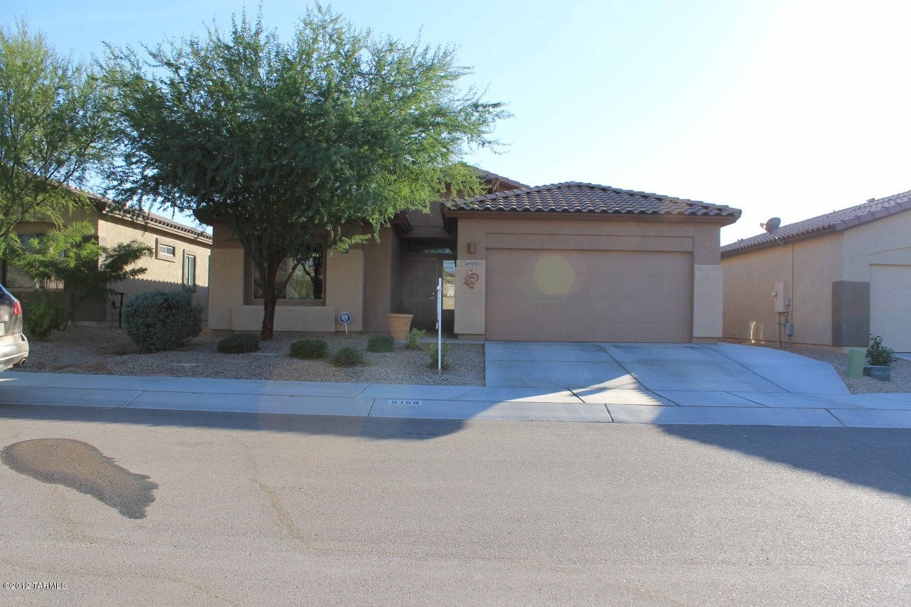 Beautiful and spacios home with custom colors. His and Hers walk in closets. This property is a must see!! New Vinyl Plank and New Carpets in the bedroom