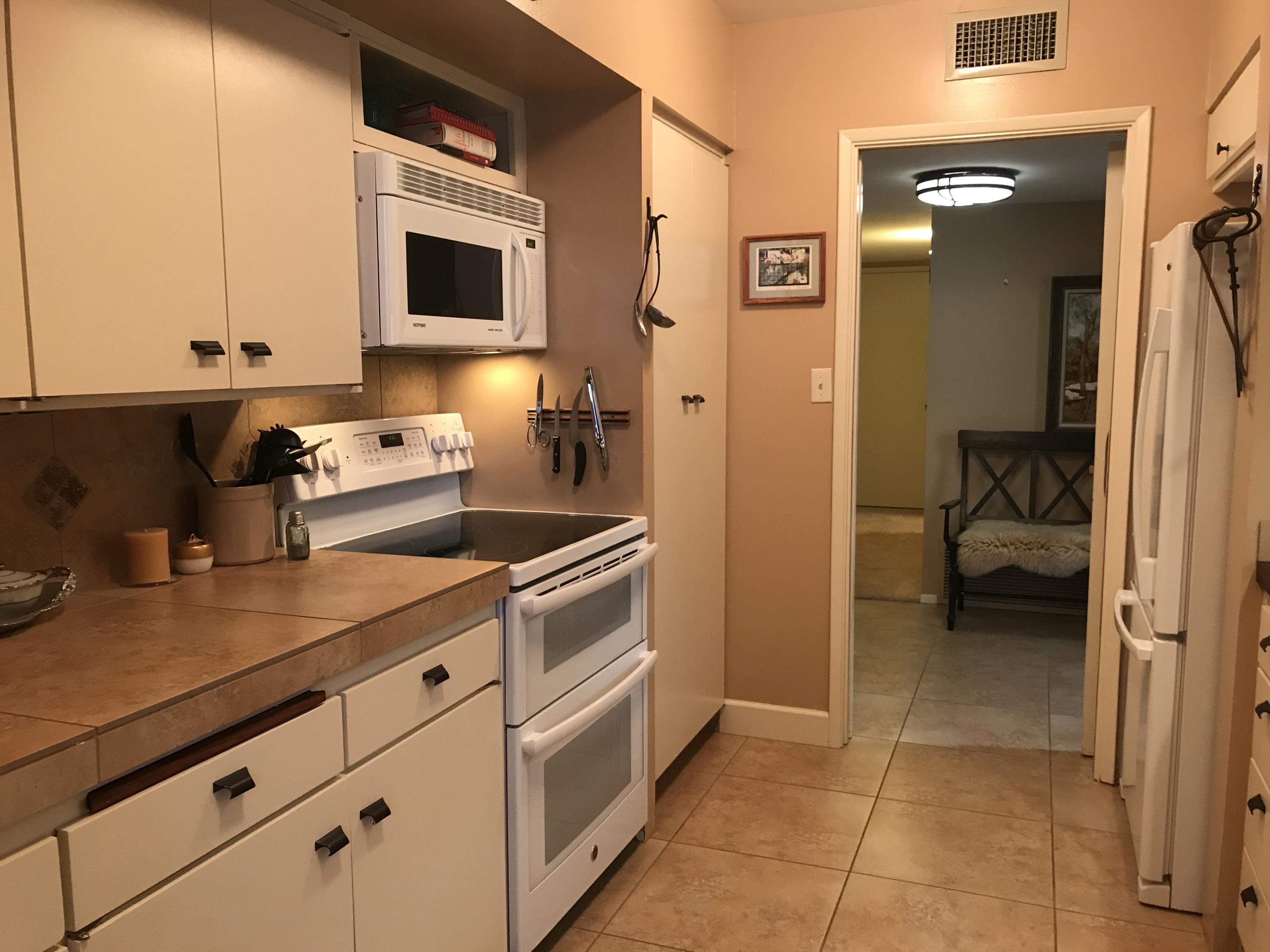 Country Club Heights - Residential