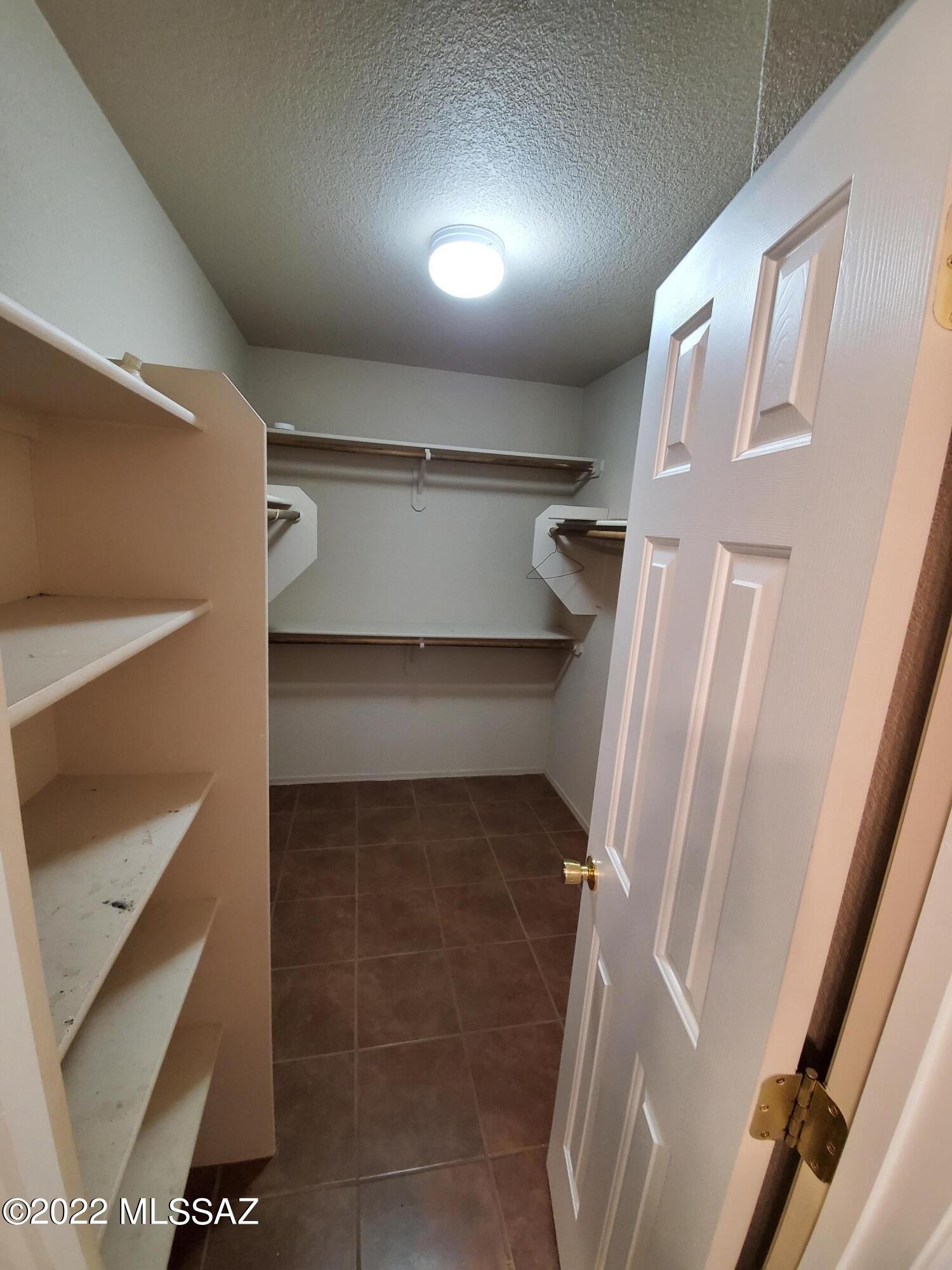 Ironwood (1-139) - Residential Lease