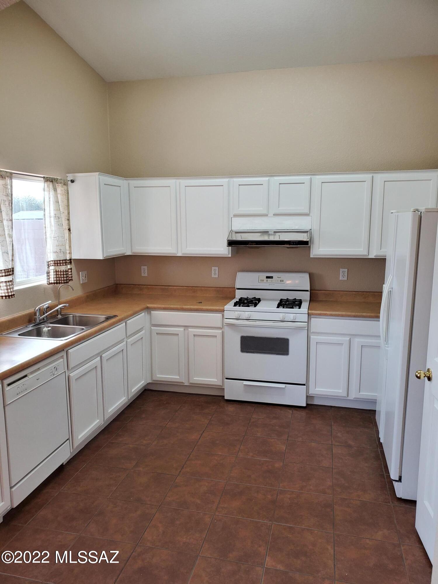 Ironwood (1-139) - Residential Lease