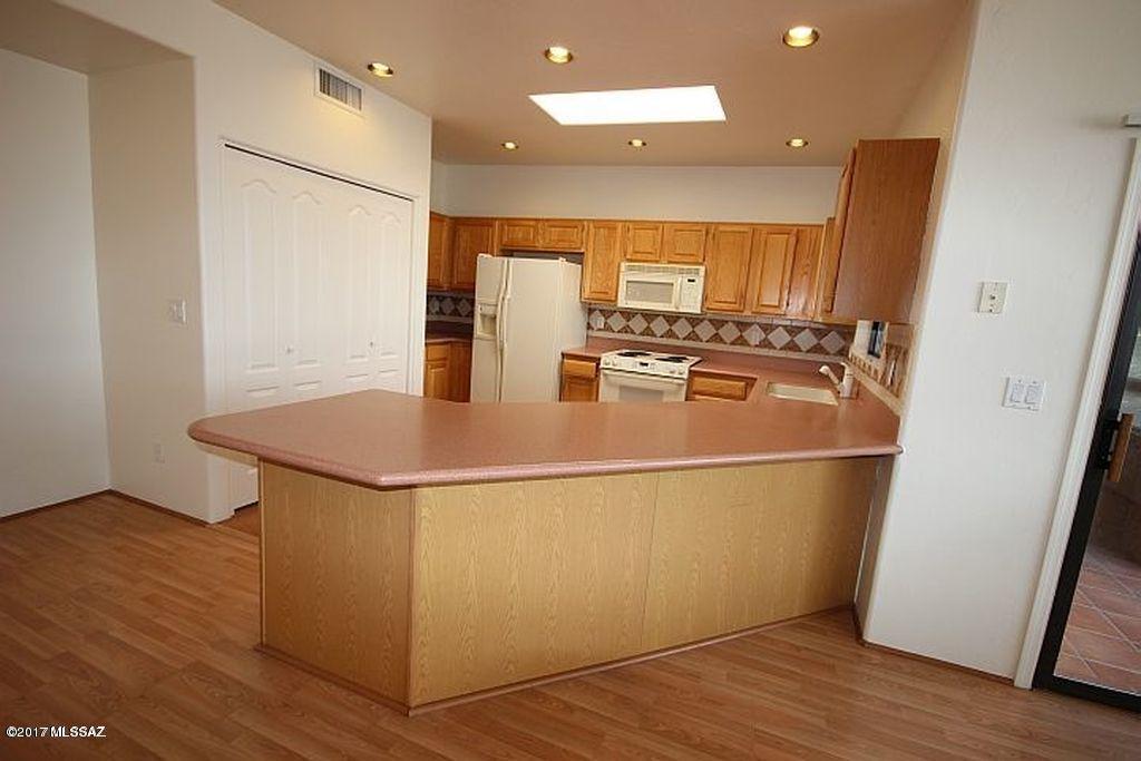 Fairway Terrace Condos. (Units 1-30) - Residential