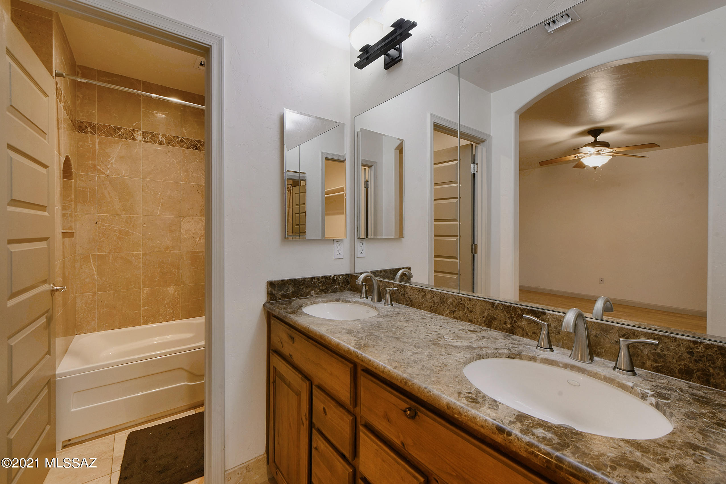 Privada Colonia (1-7) - Residential