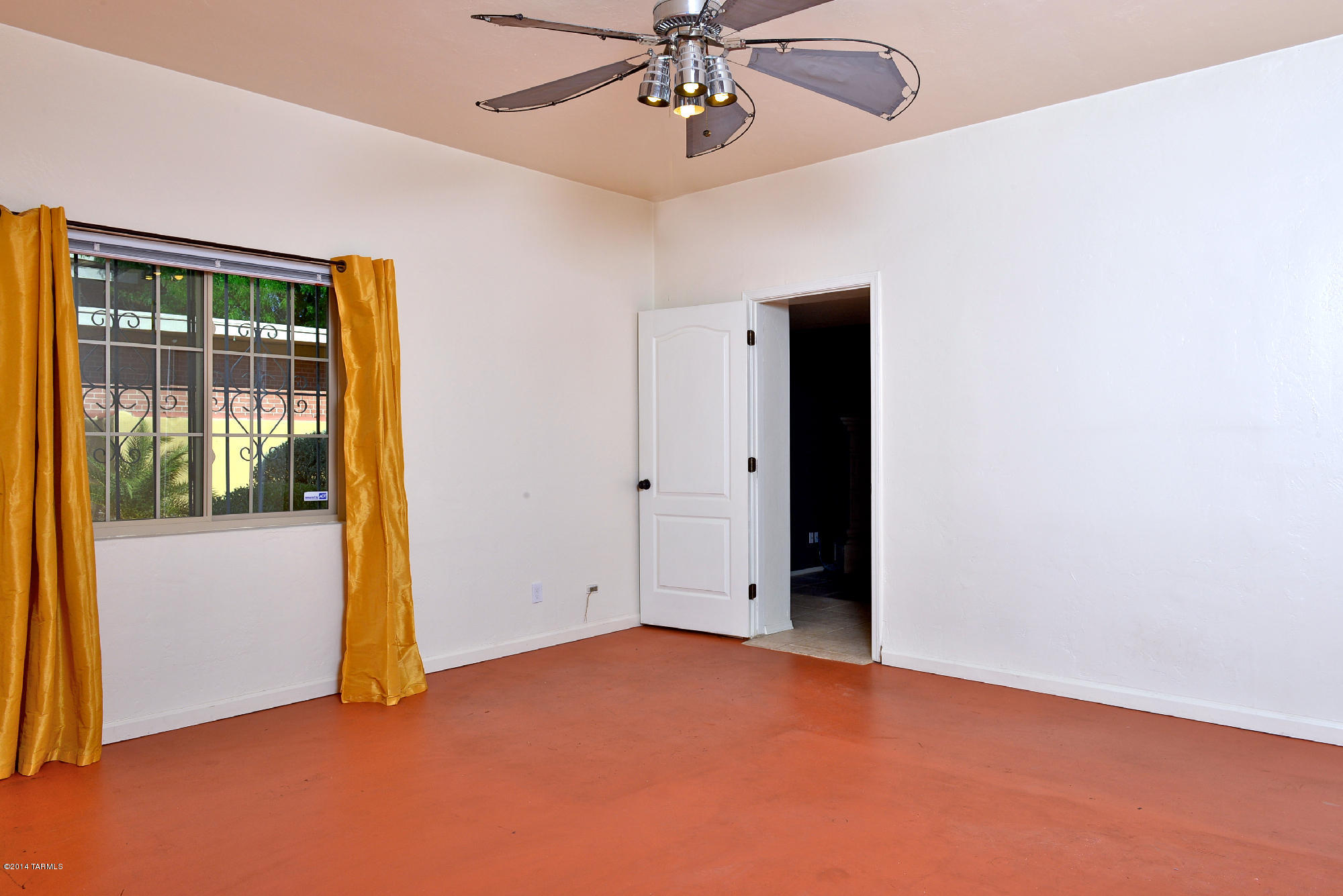 La Mirada - Residential