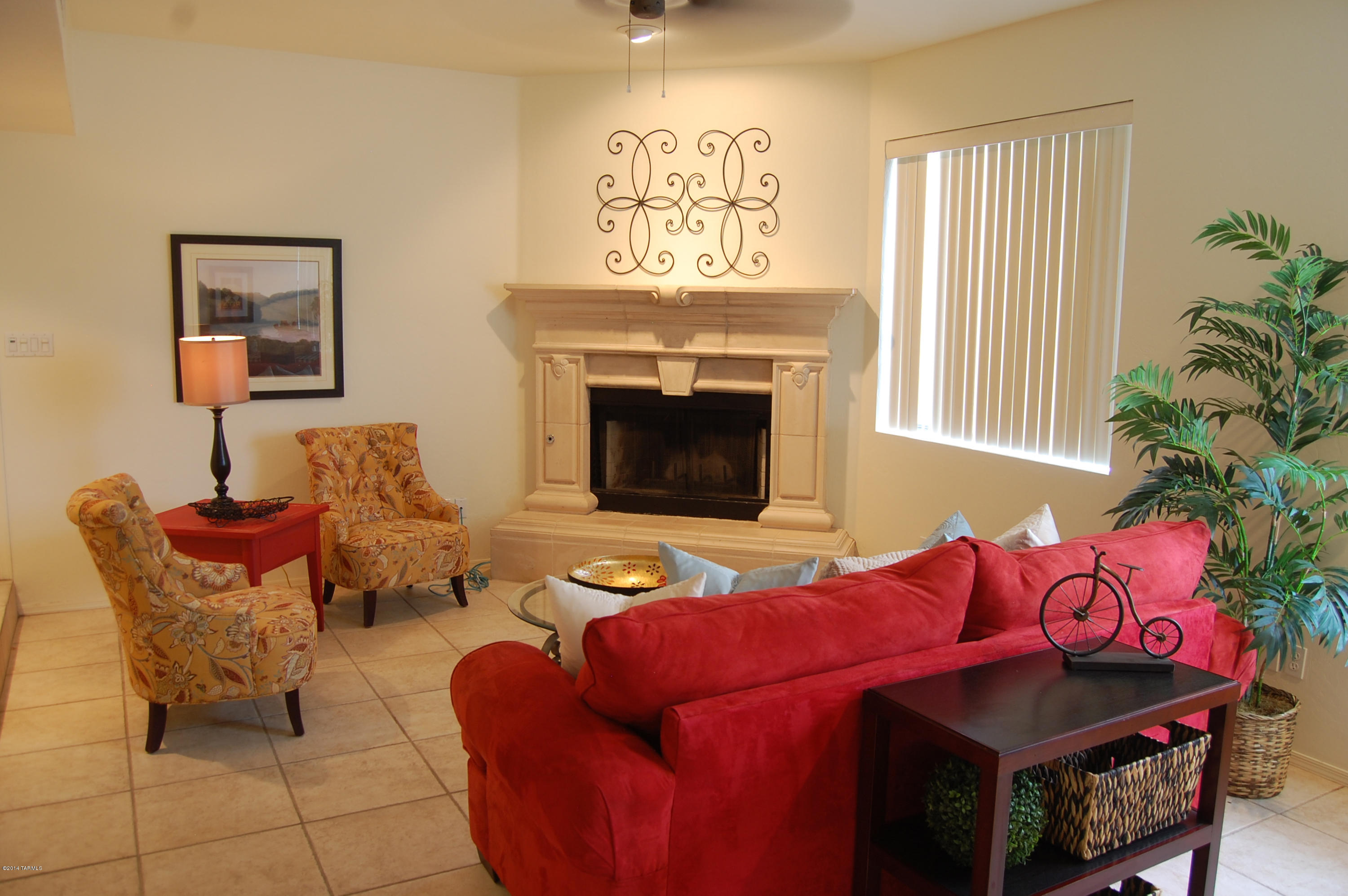 La Mirada - Residential