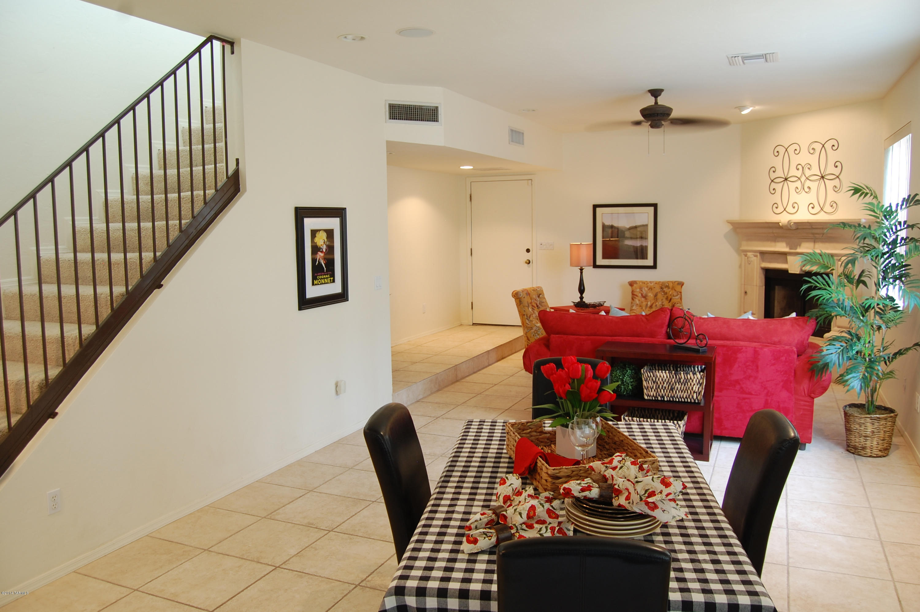 La Mirada - Residential