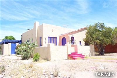 Adorable Sam Hughes bungalow! Close to UA, features 3 bedrooms, 2 baths, central AC, fun backyard for entertaining includes outdoor fireplace.
