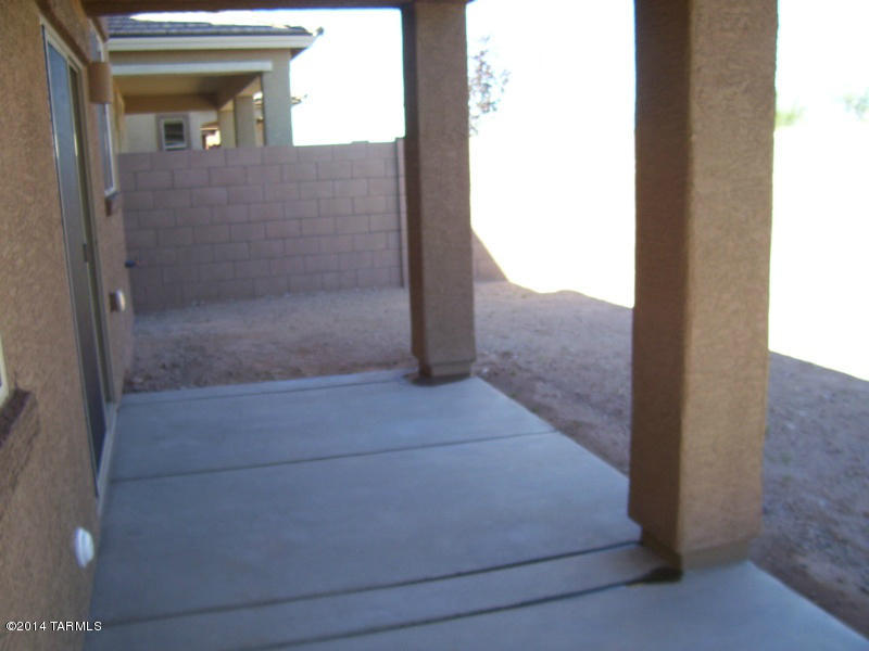 Interstate 10 and Kolb Road - Residential