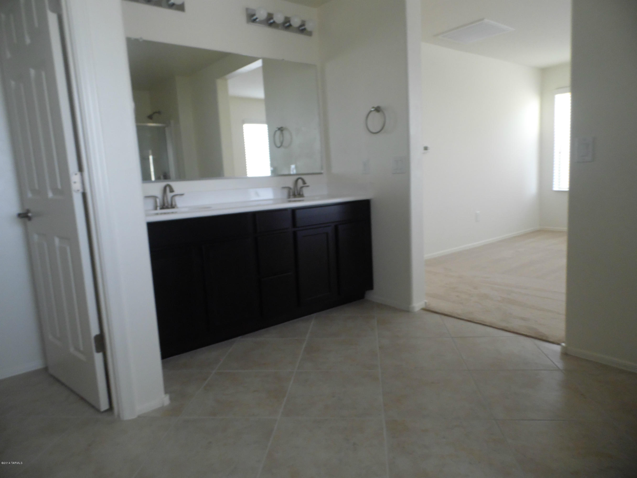 Interstate 10 and Kolb Road - Residential