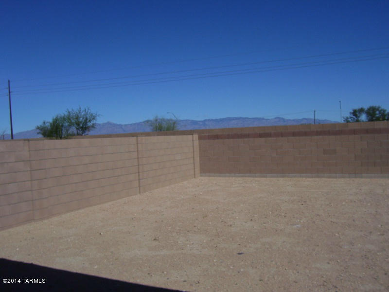 Interstate 10 and Kolb Road - Residential