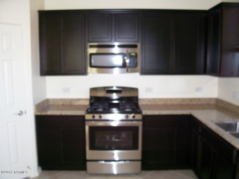 Interstate 10 and Kolb Road - Residential