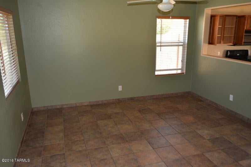 Riverhaven (1-373) - Residential Lease