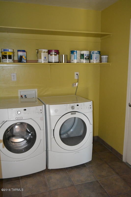 Riverhaven (1-373) - Residential Lease